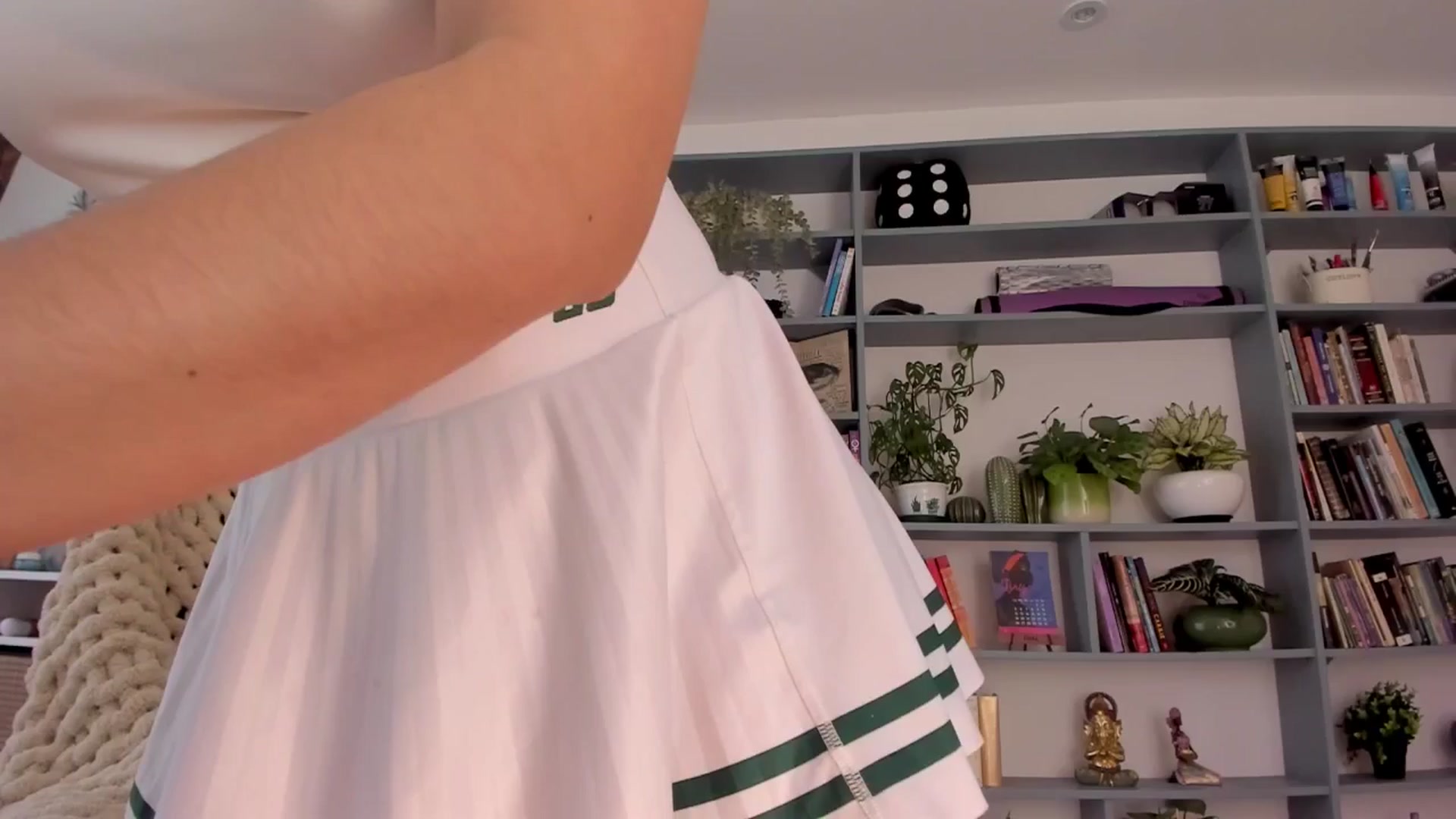 Gallery image thumbnail from Ysabeau's myfreecams stream on, 05/03/2025, 17:39 image 11 of 20