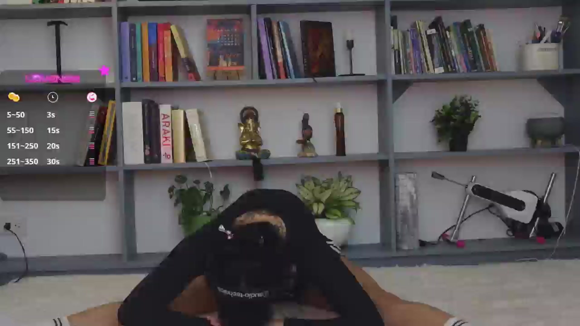 Gallery image thumbnail from Ysabeau's myfreecams stream on, 06/13/2025, 22:15 image 15 of 20