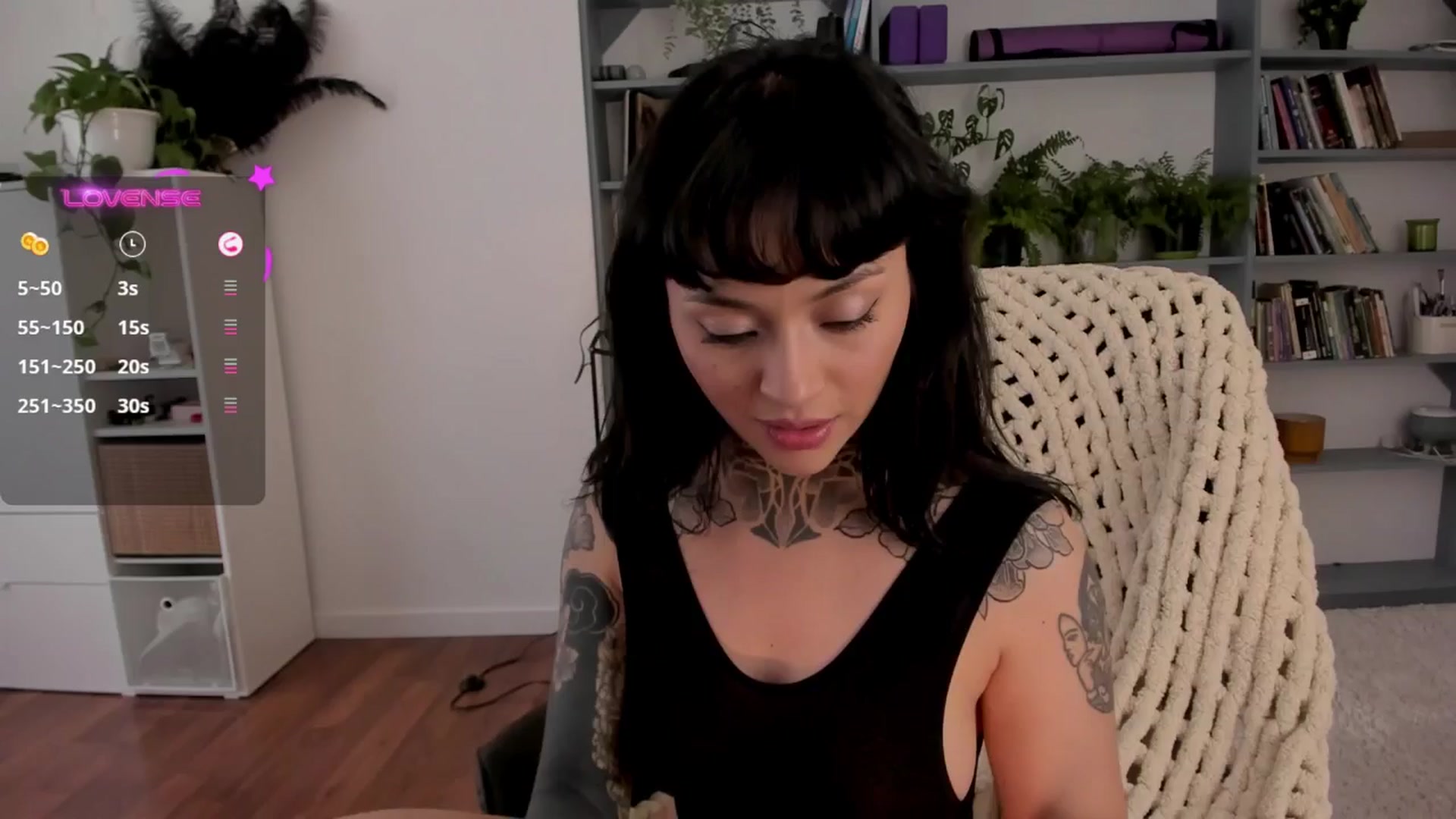 Gallery image thumbnail from Ysabeau's myfreecams stream on, 06/18/2025, 22:37 image 11 of 20