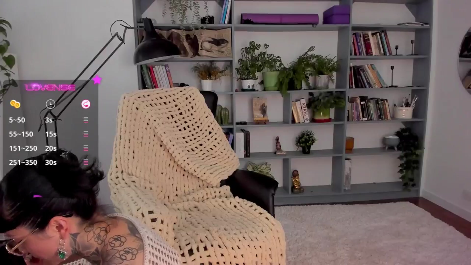 Gallery image thumbnail from Ysabeau's myfreecams stream on, 07/18/2025, 23:41 image 8 of 20