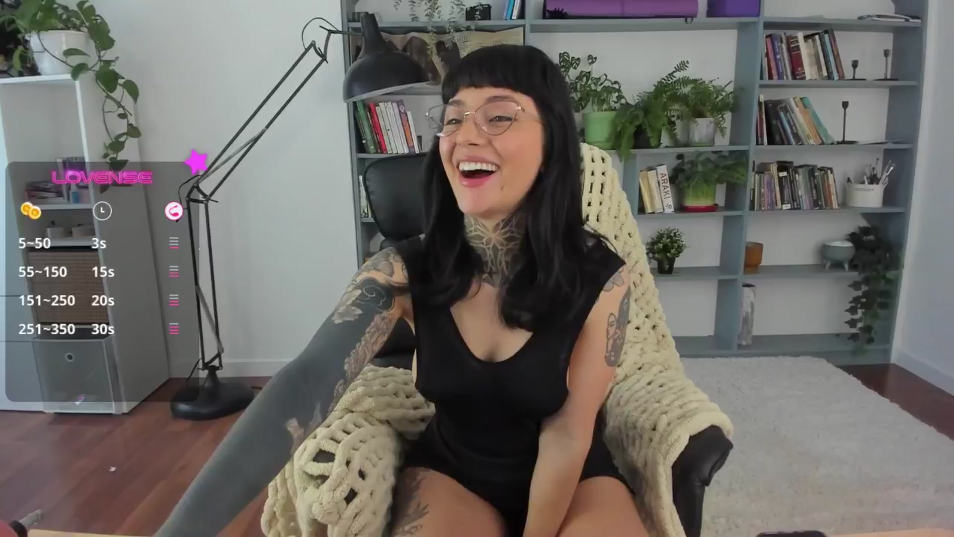 Gallery image thumbnail from Ysabeau's myfreecams stream on, 07/20/2025, 16:02 image 2 of 20