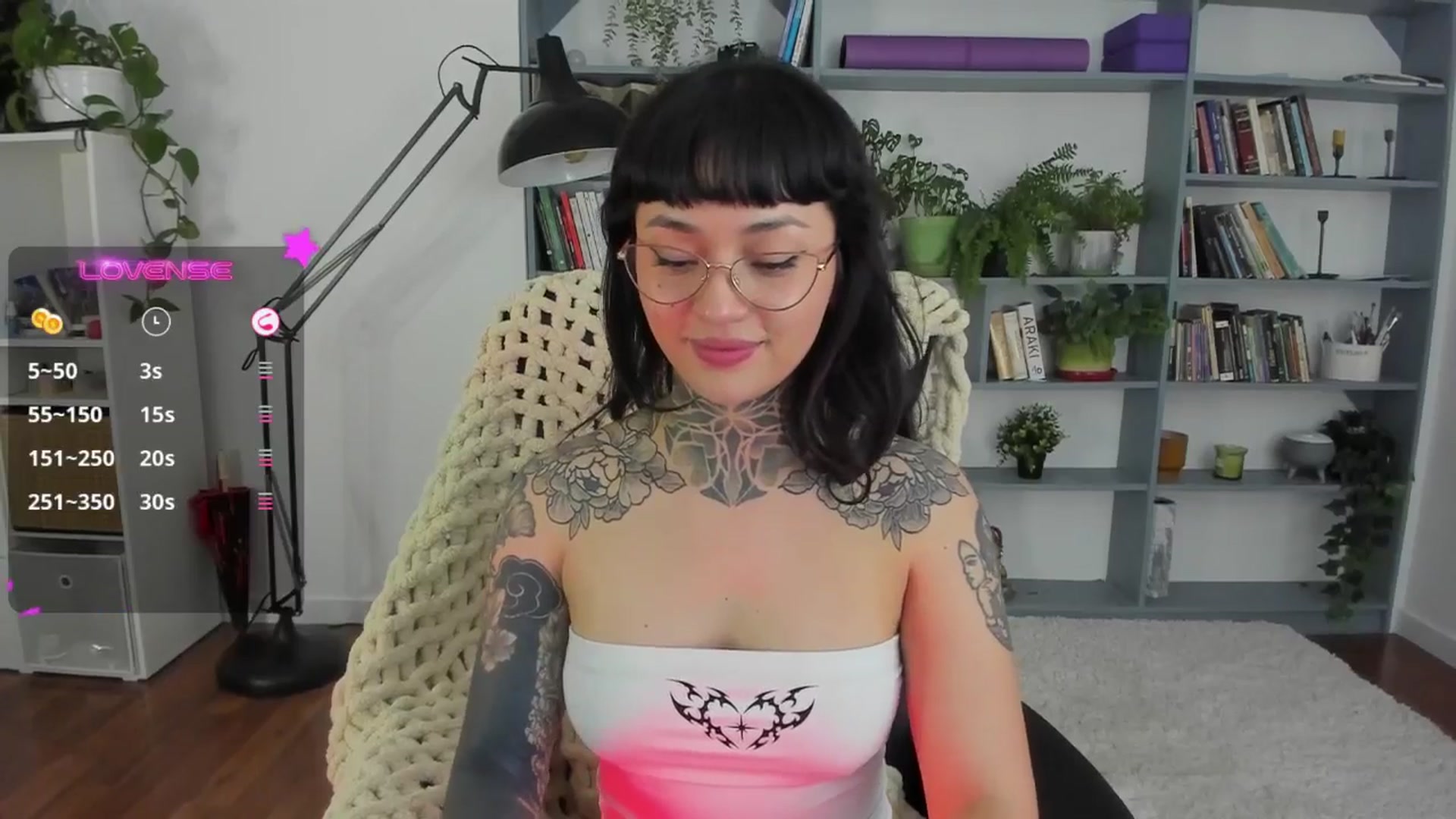 Gallery image thumbnail from Ysabeau's myfreecams stream on, 07/21/2025, 23:36 image 19 of 20