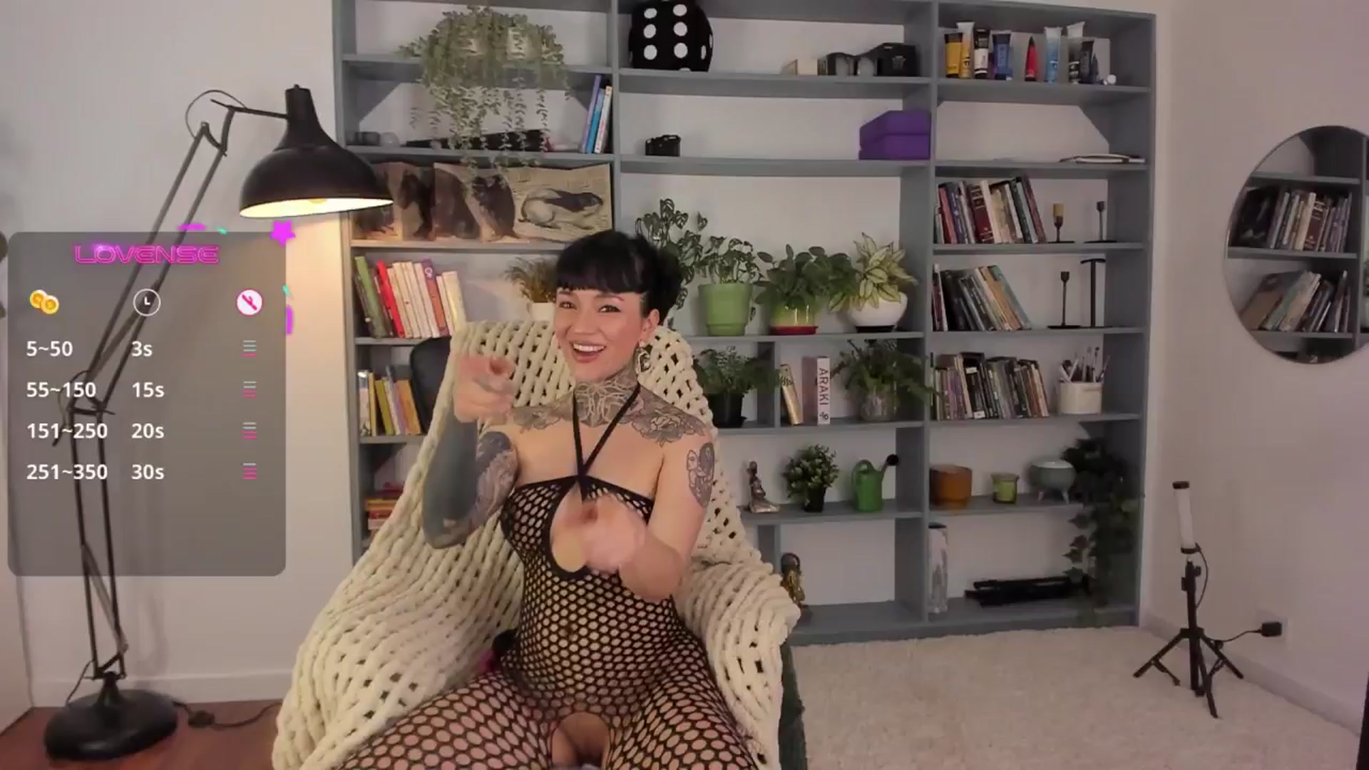 Gallery image thumbnail from Ysabeau's myfreecams stream on, 08/01/2025, 23:51 image 2 of 20