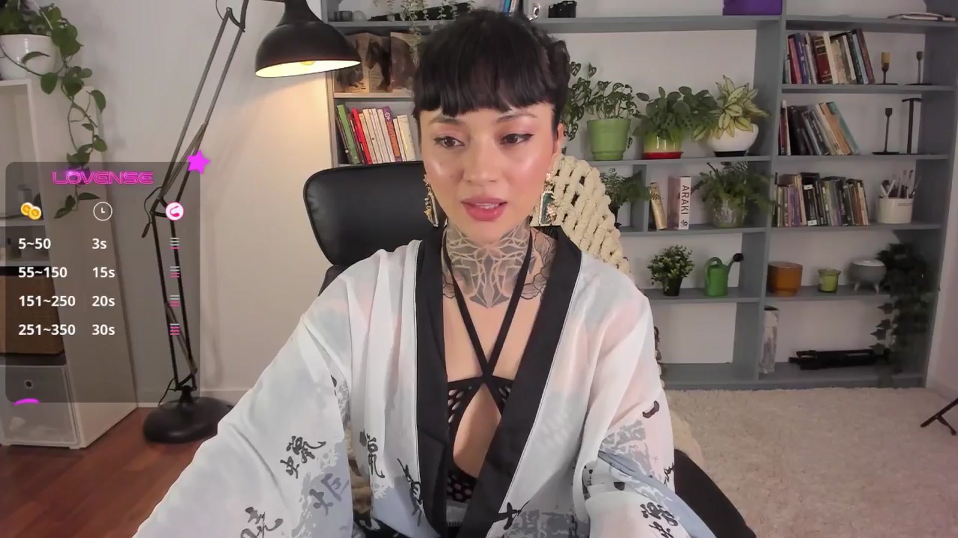 Gallery image thumbnail from Ysabeau's myfreecams stream on, 08/01/2025, 23:51 image 9 of 20