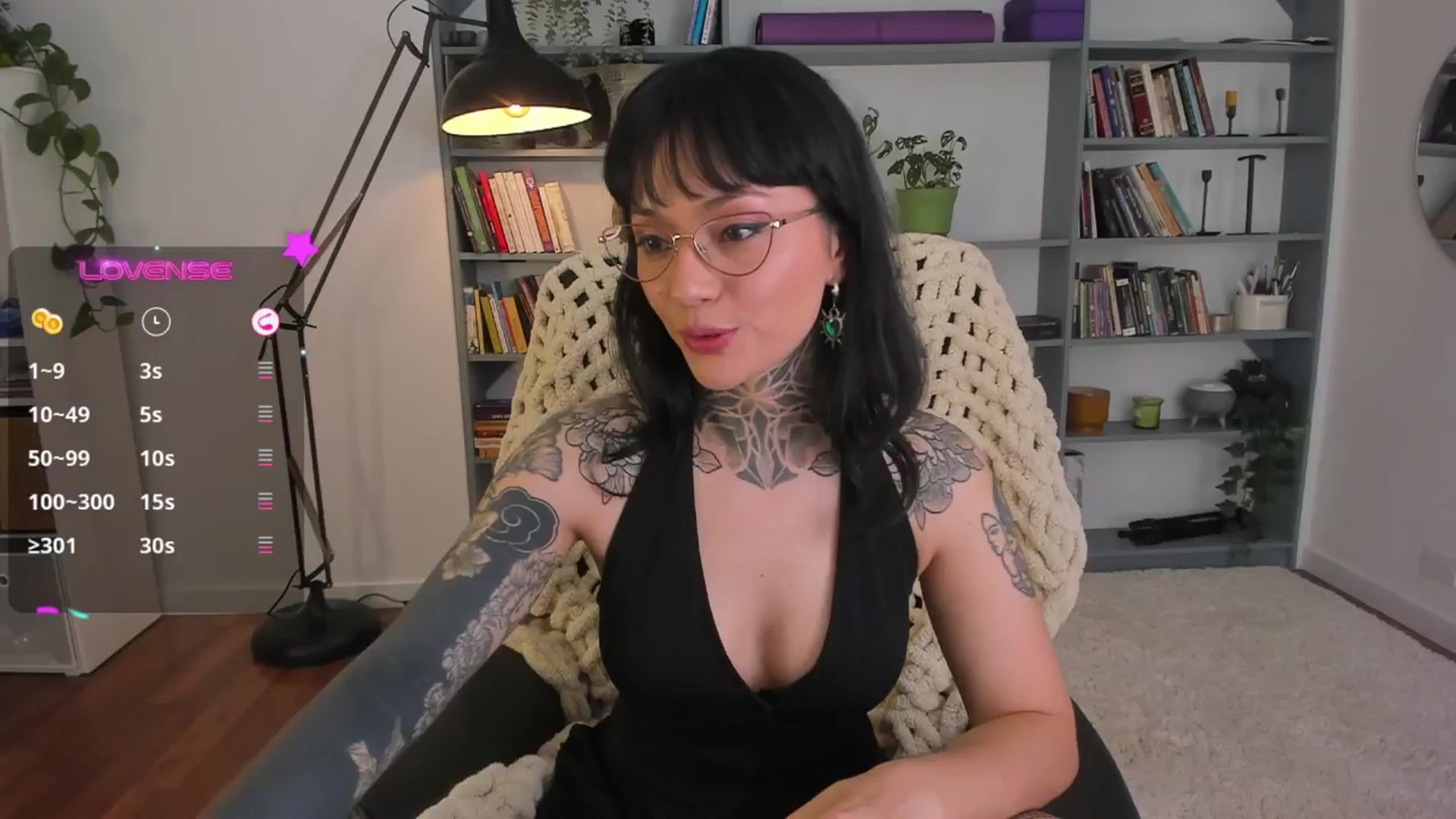 Gallery image thumbnail from Ysabeau's myfreecams stream on, 08/21/2025, 02:23 image 5 of 20