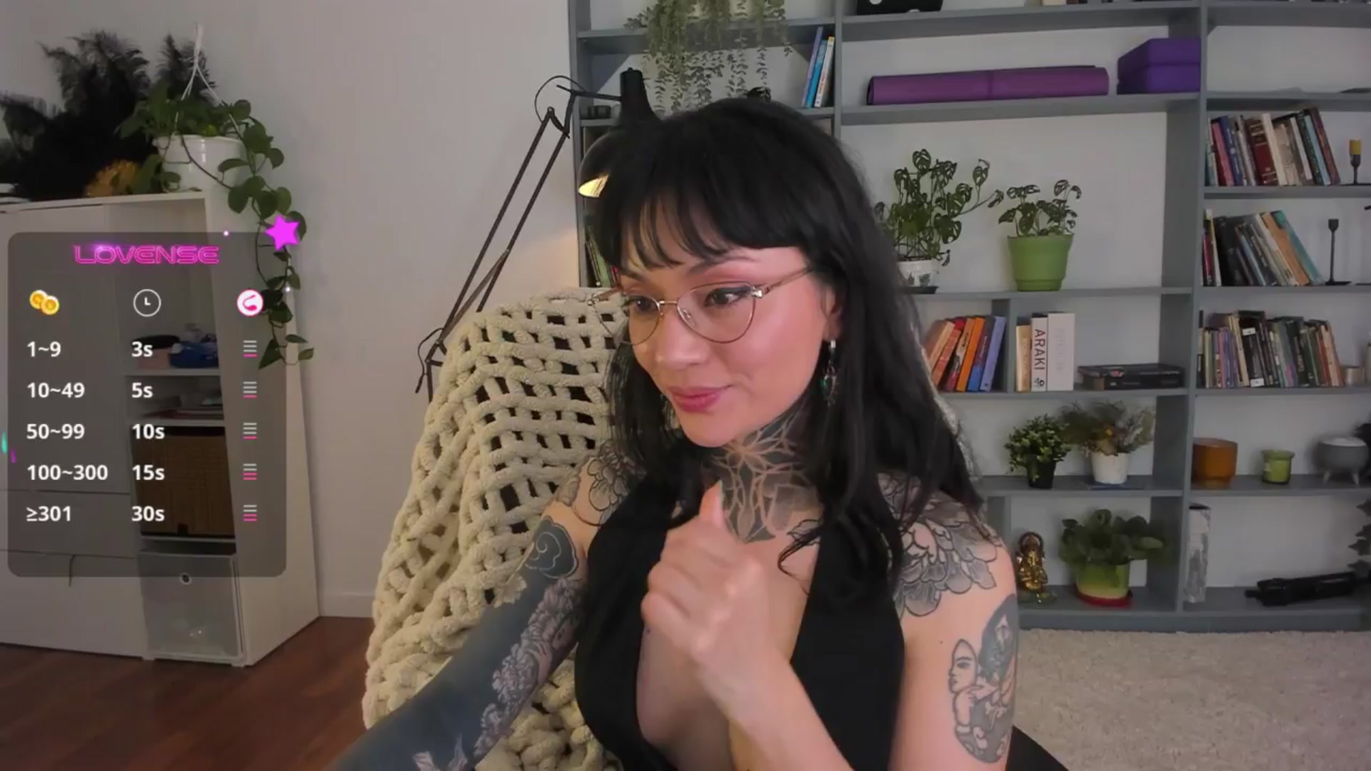 Gallery image thumbnail from Ysabeau's myfreecams stream on, 08/21/2025, 02:23 image 18 of 20