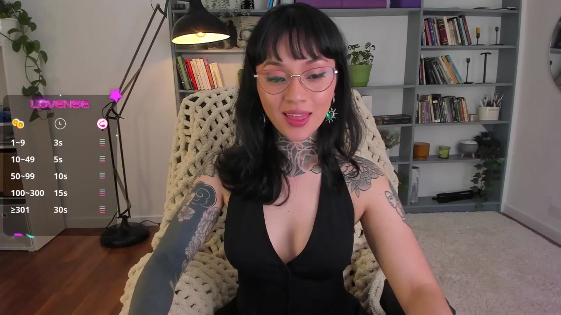 Gallery image thumbnail from Ysabeau's myfreecams stream on, 08/21/2025, 02:23 image 1 of 20