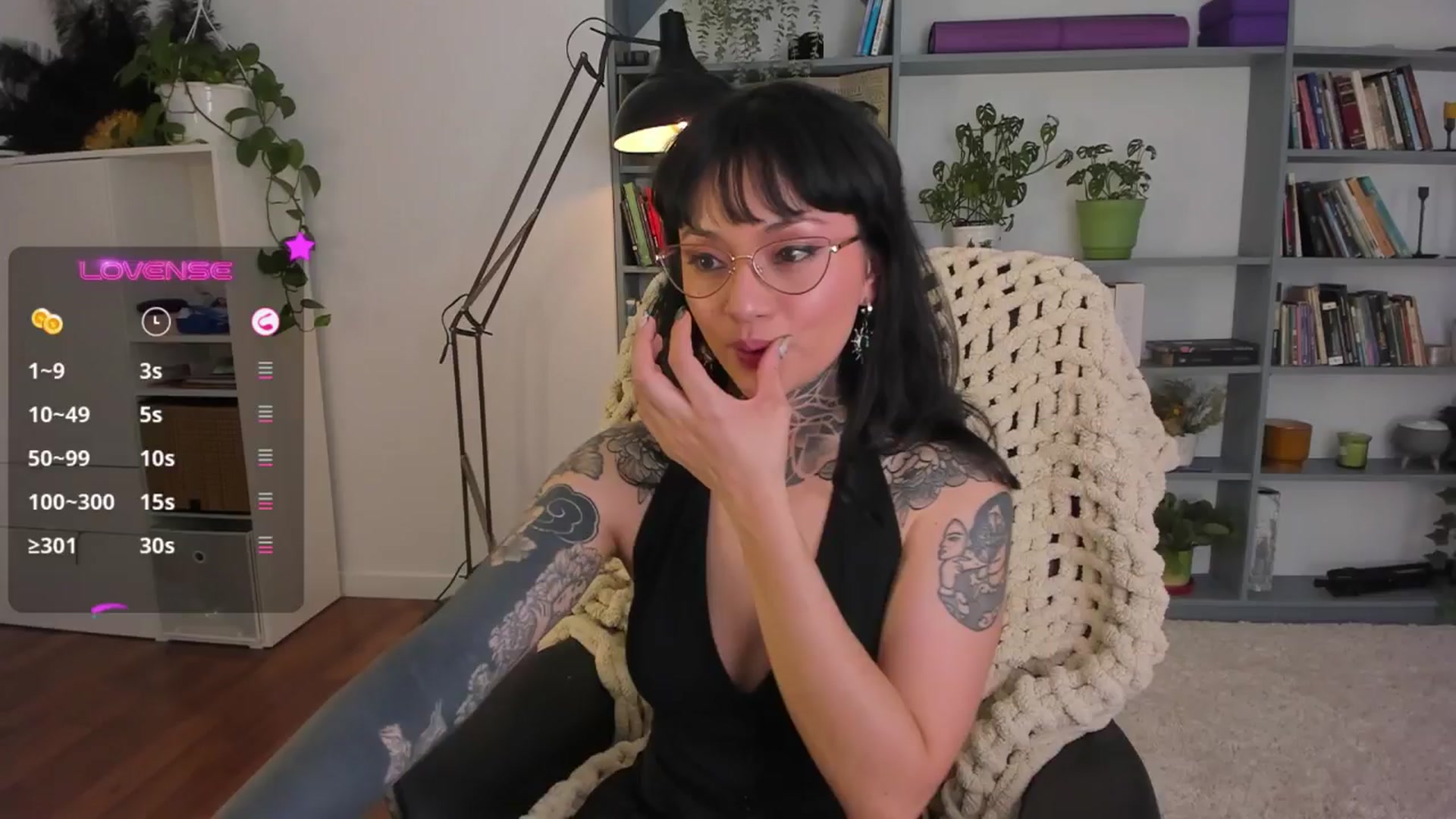 Gallery image thumbnail from Ysabeau's myfreecams stream on, 08/21/2025, 02:23 image 16 of 20