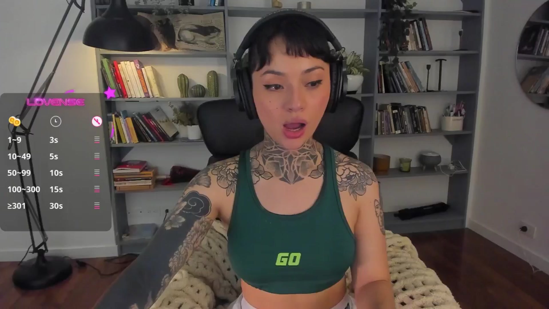 Gallery image thumbnail from Ysabeau's myfreecams stream on, 08/29/2025, 01:35 image 10 of 20