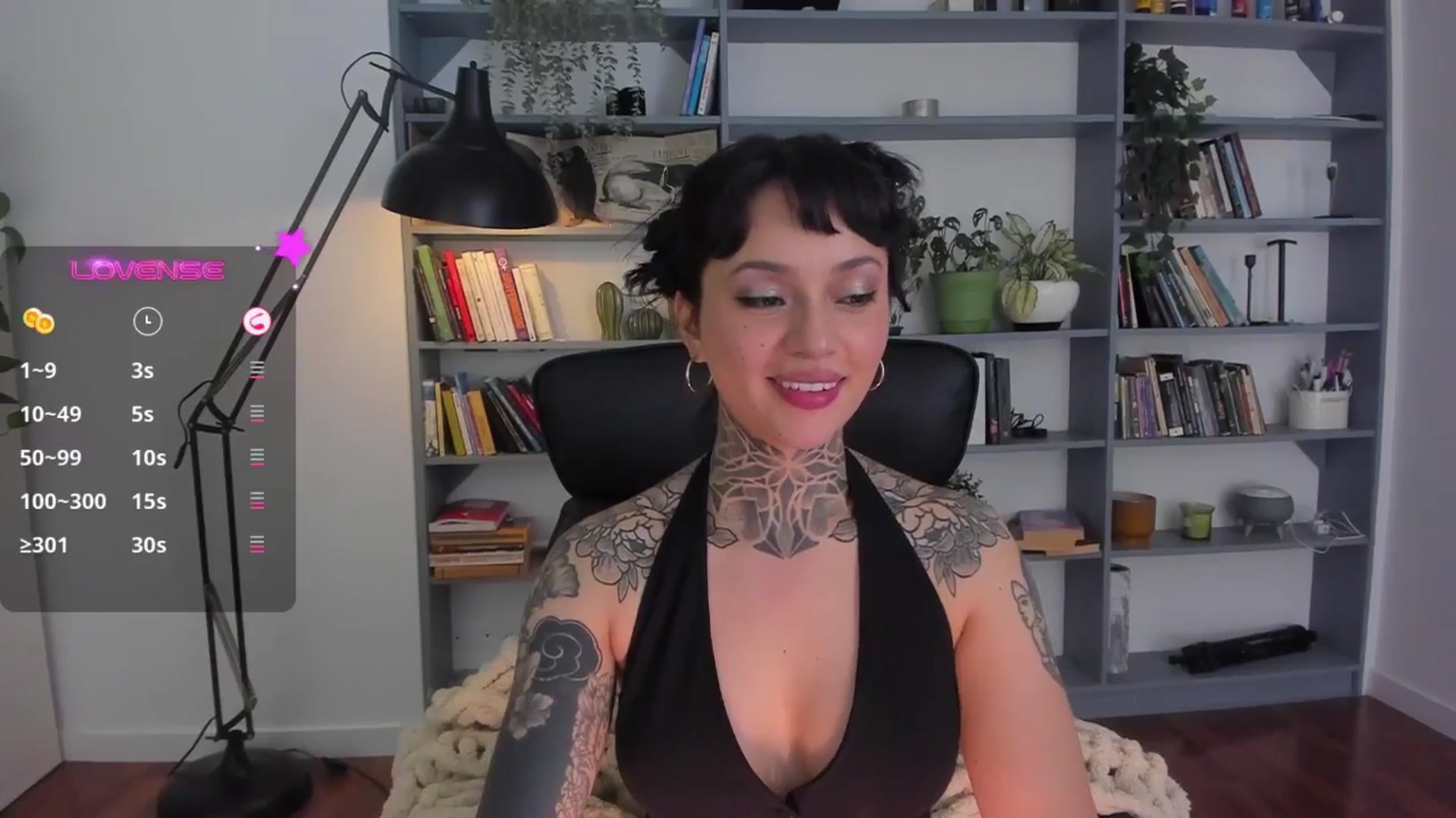 Gallery image thumbnail from Ysabeau's myfreecams stream on, 08/29/2025, 23:43 image 20 of 20