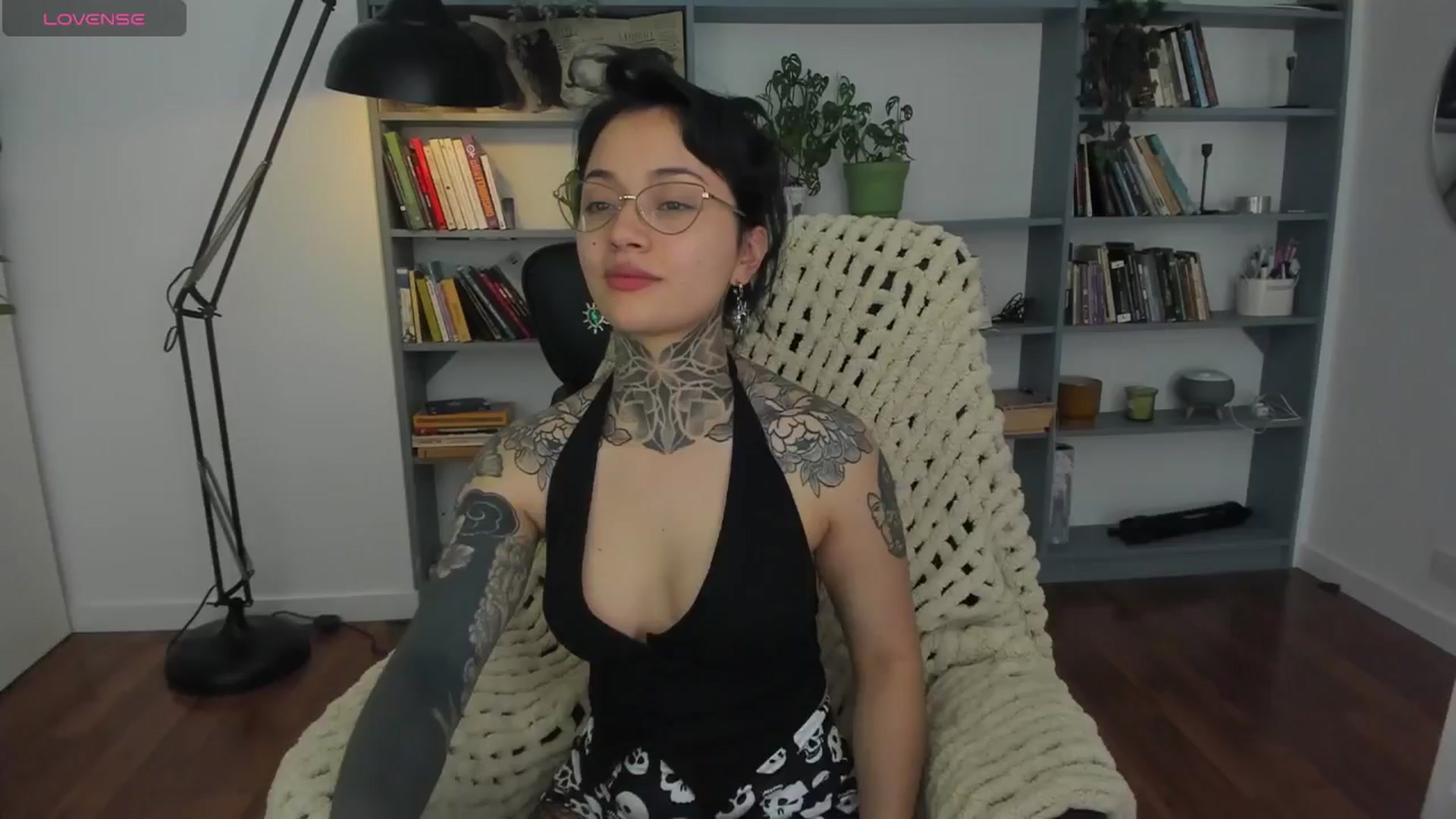 Gallery image thumbnail from Ysabeau's myfreecams stream on, 09/06/2025, 17:16 image 15 of 20