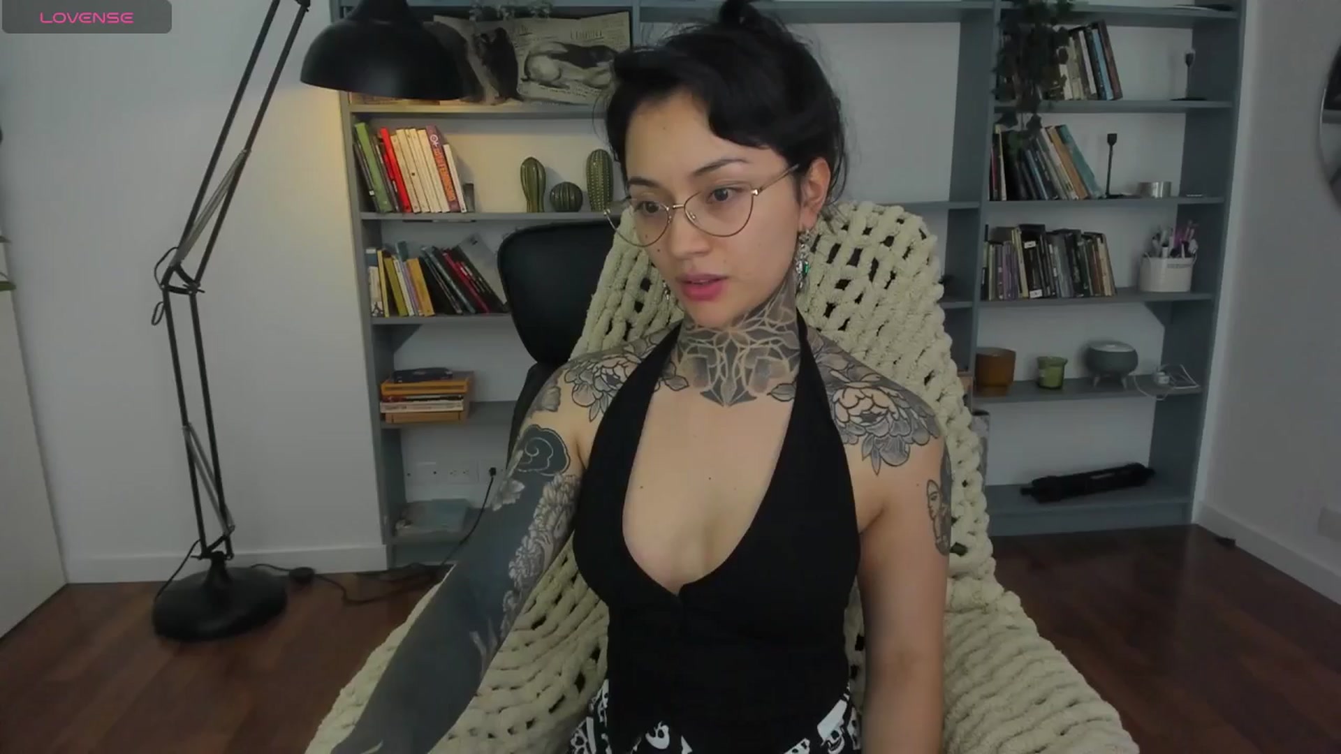 Gallery image thumbnail from Ysabeau's myfreecams stream on, 09/06/2025, 17:16 image 9 of 20