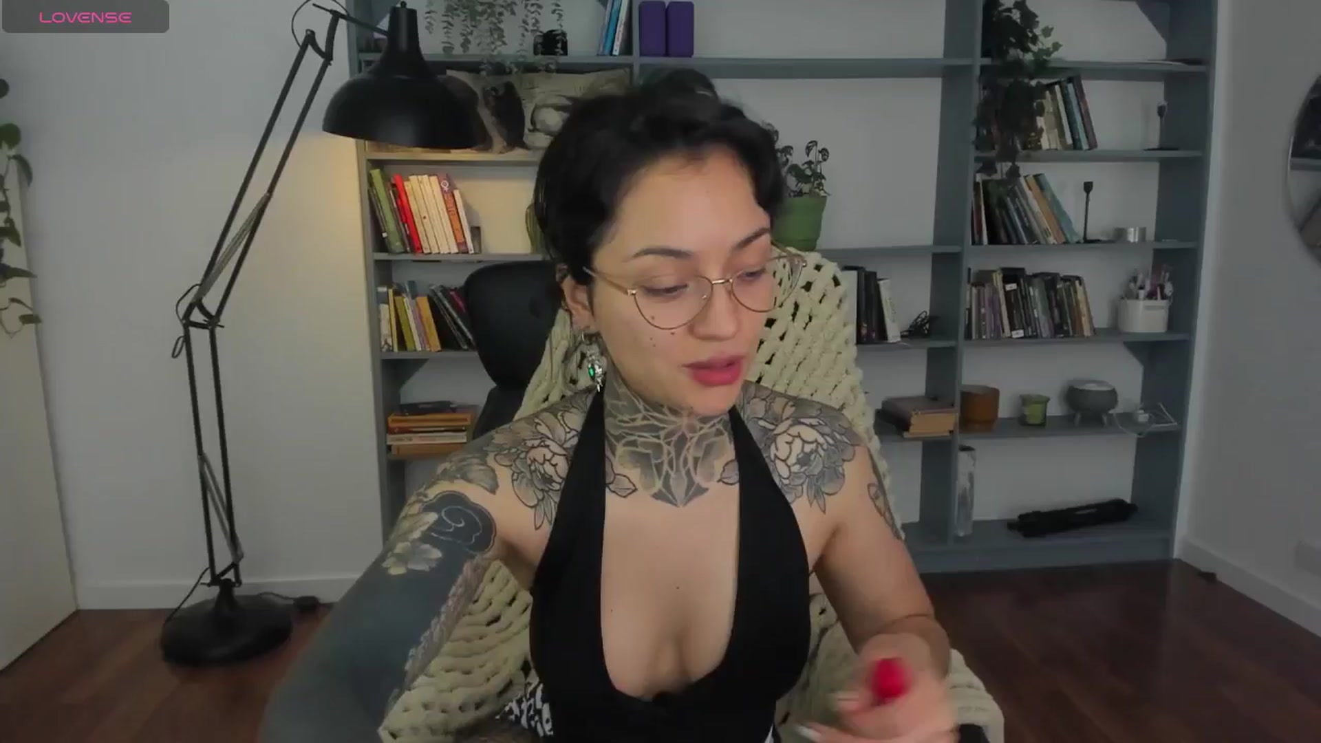 Gallery image thumbnail from Ysabeau's myfreecams stream on, 09/06/2025, 17:16 image 18 of 20