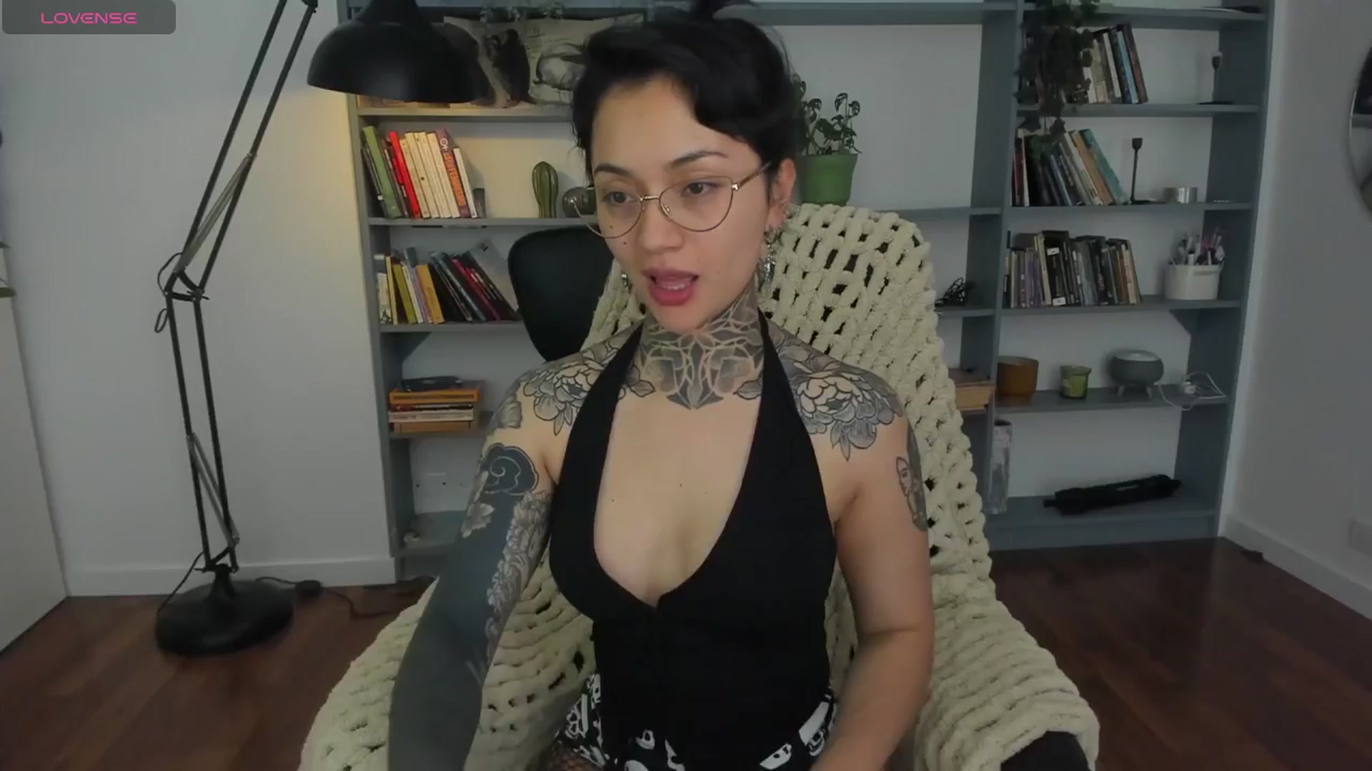 Gallery image thumbnail from Ysabeau's myfreecams stream on, 09/06/2025, 17:16 image 12 of 20