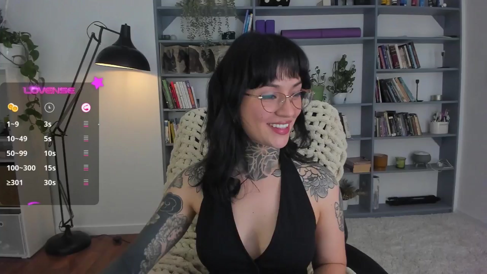 Gallery image thumbnail from Ysabeau's myfreecams stream on, 09/19/2025, 22:37 image 1 of 20