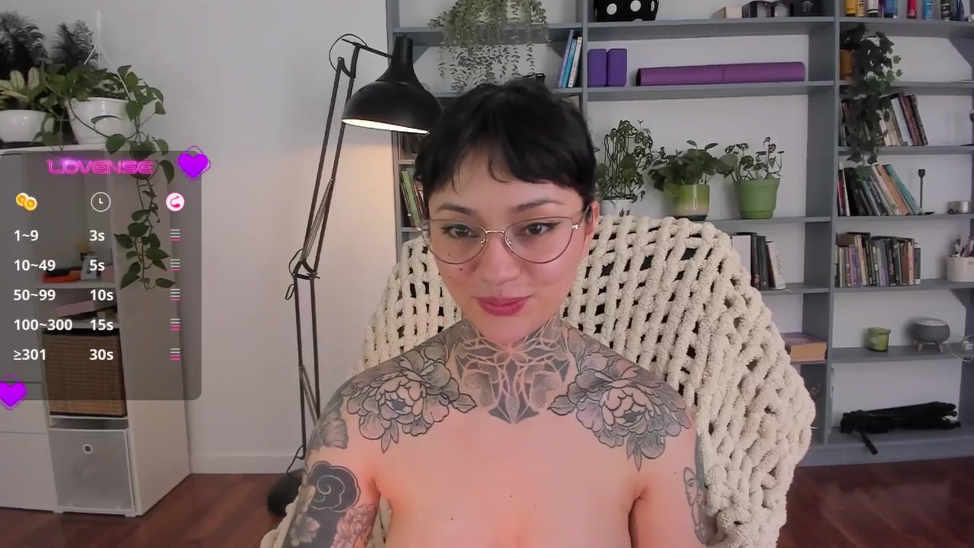 Gallery image thumbnail from Ysabeau's myfreecams stream on, 09/27/2025, 17:15 image 14 of 20