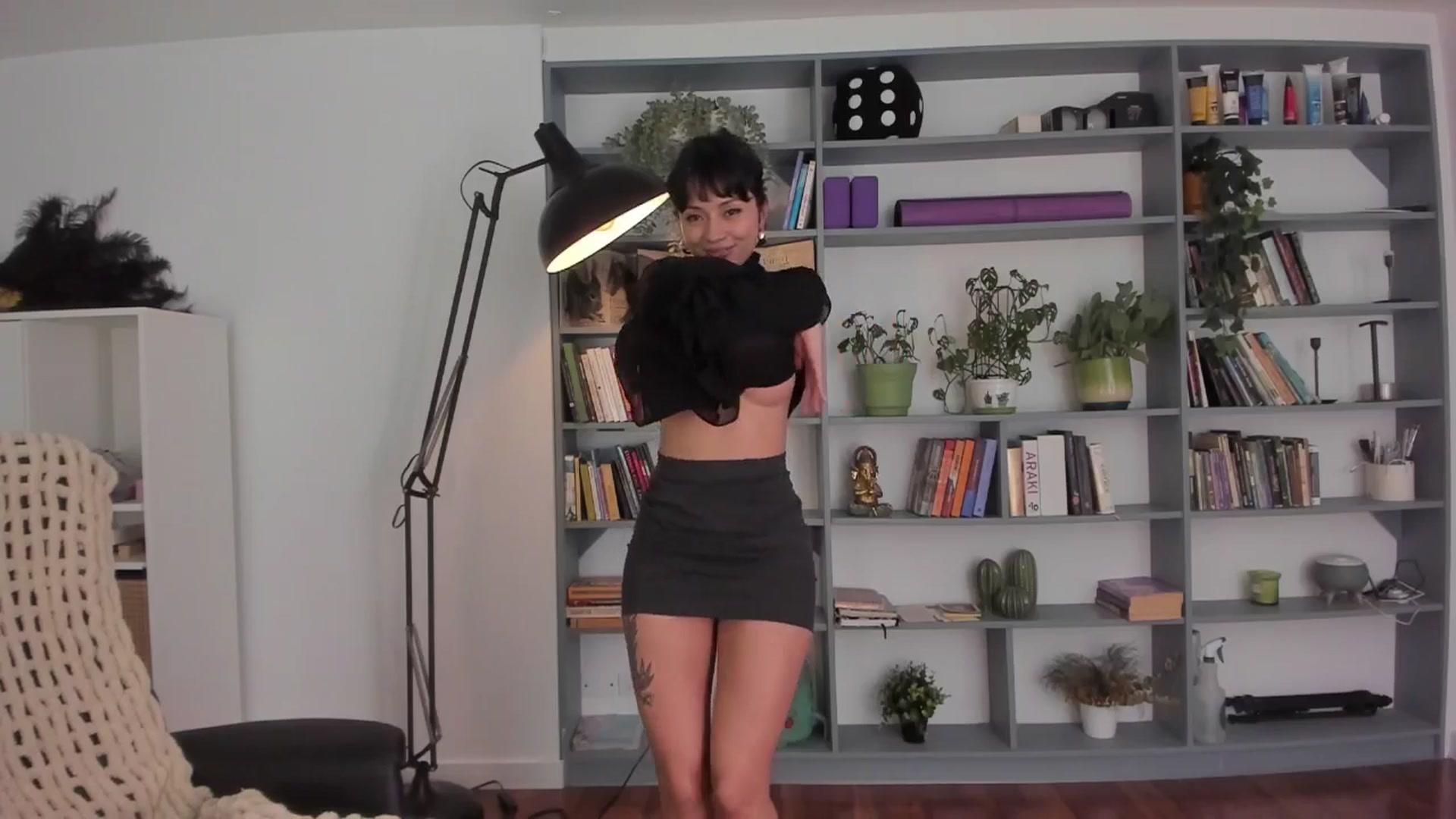 Gallery image thumbnail from Ysabeau's myfreecams stream on, 10/07/2025, 24:17 image 16 of 20