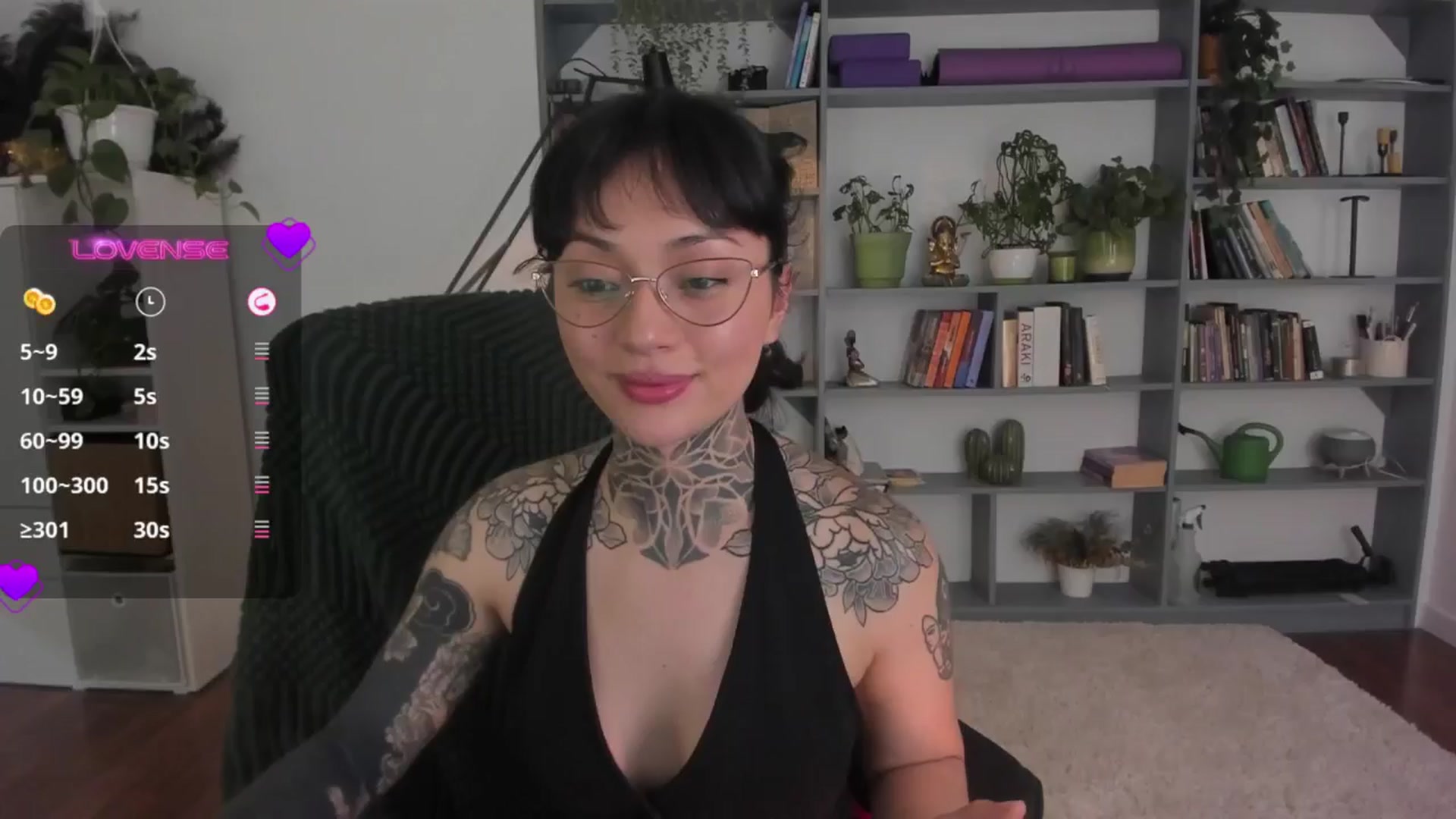 Gallery image thumbnail from Ysabeau's myfreecams stream on, 10/08/2025, 23:24 image 9 of 20