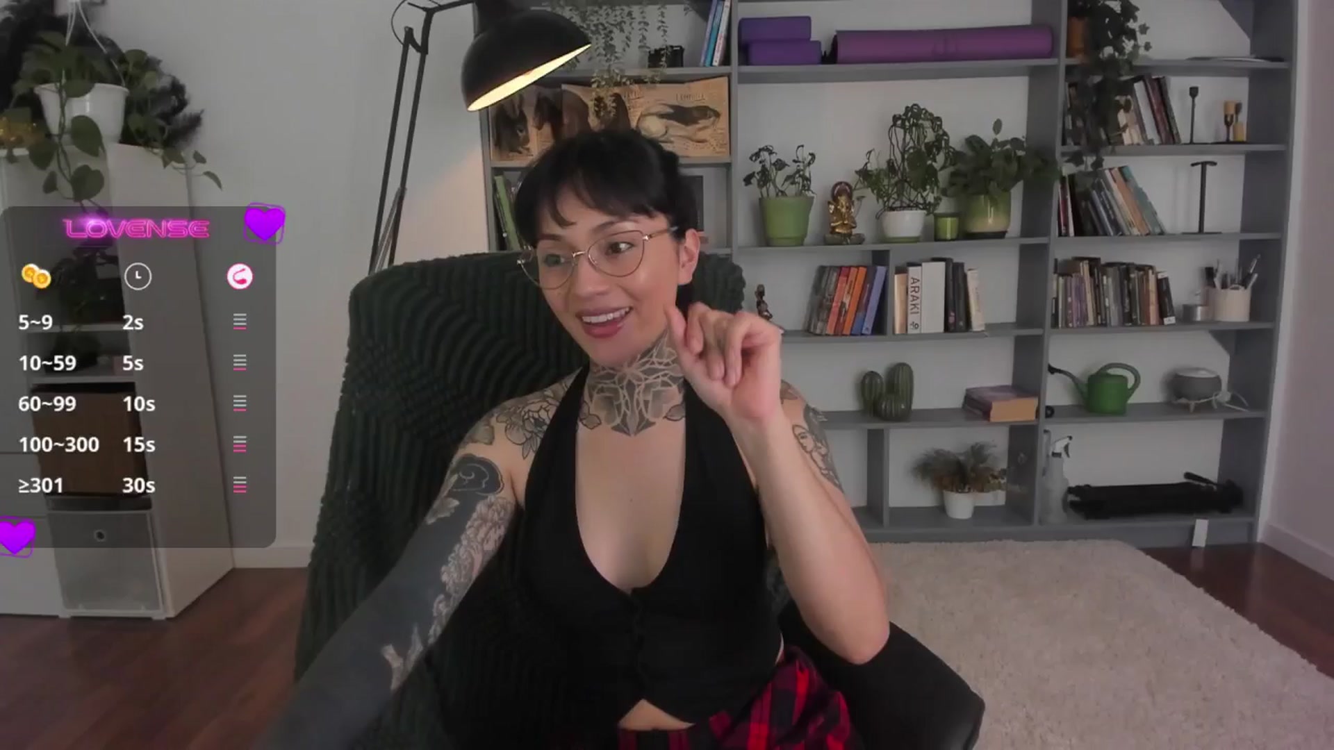 Gallery image thumbnail from Ysabeau's myfreecams stream on, 10/08/2025, 23:24 image 2 of 20