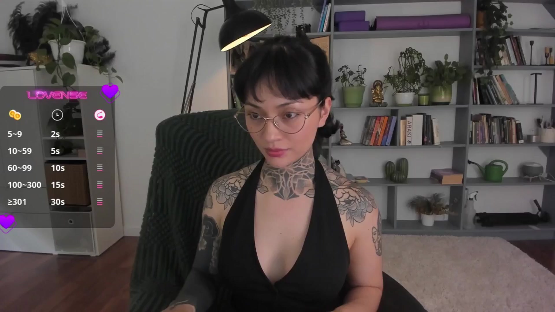 Gallery image thumbnail from Ysabeau's myfreecams stream on, 10/08/2025, 23:24 image 5 of 20
