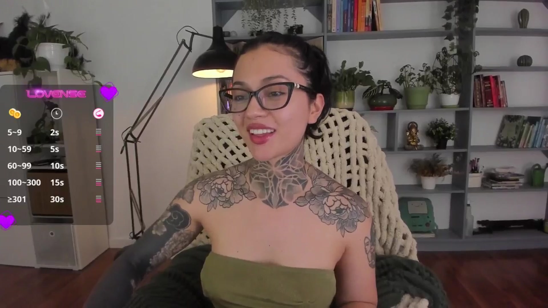 Gallery image thumbnail from Ysabeau's myfreecams stream on, 10/17/2025, 22:51 image 6 of 20