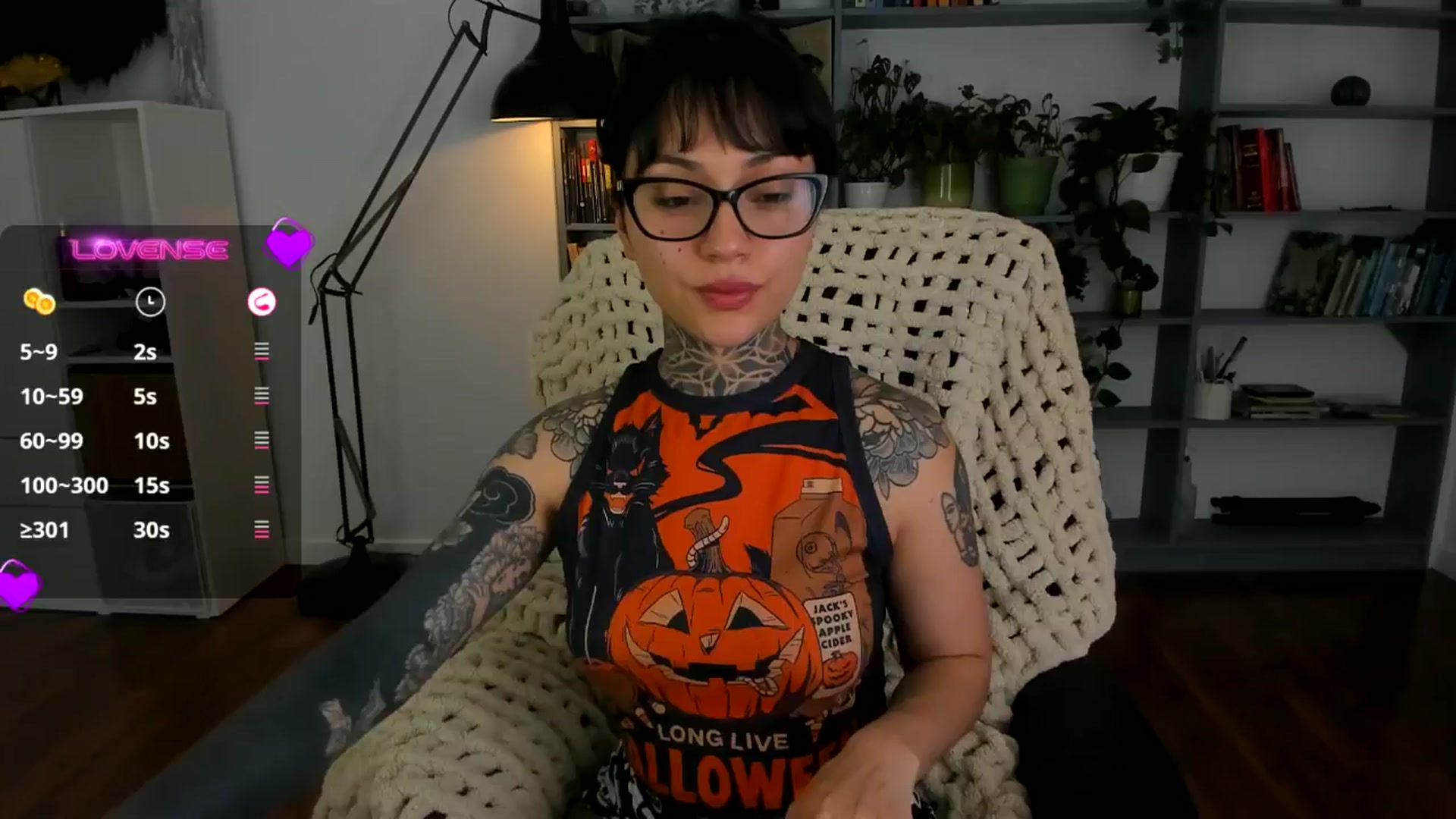 Gallery image thumbnail from Ysabeau's myfreecams stream on, 10/27/2025, 21:16 image 5 of 20