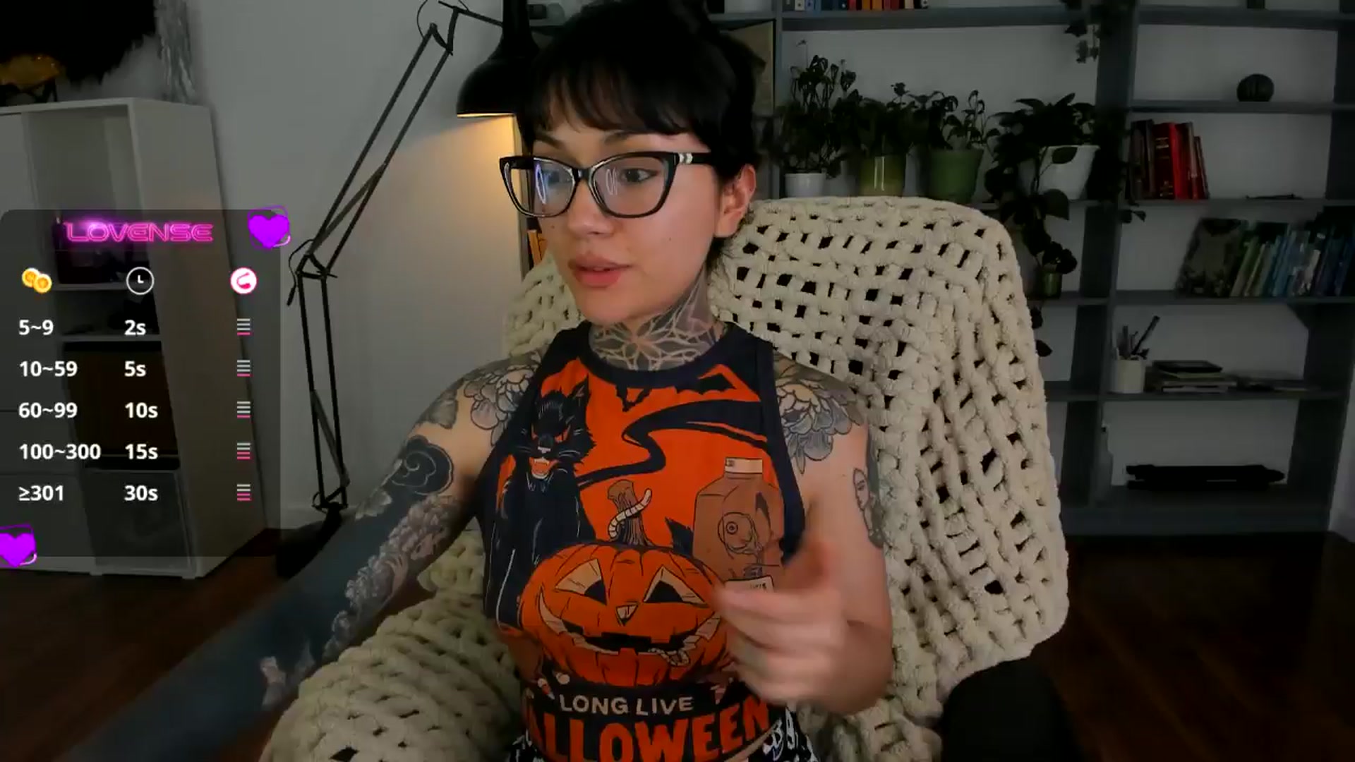 Gallery image thumbnail from Ysabeau's myfreecams stream on, 10/27/2025, 21:16 image 4 of 20
