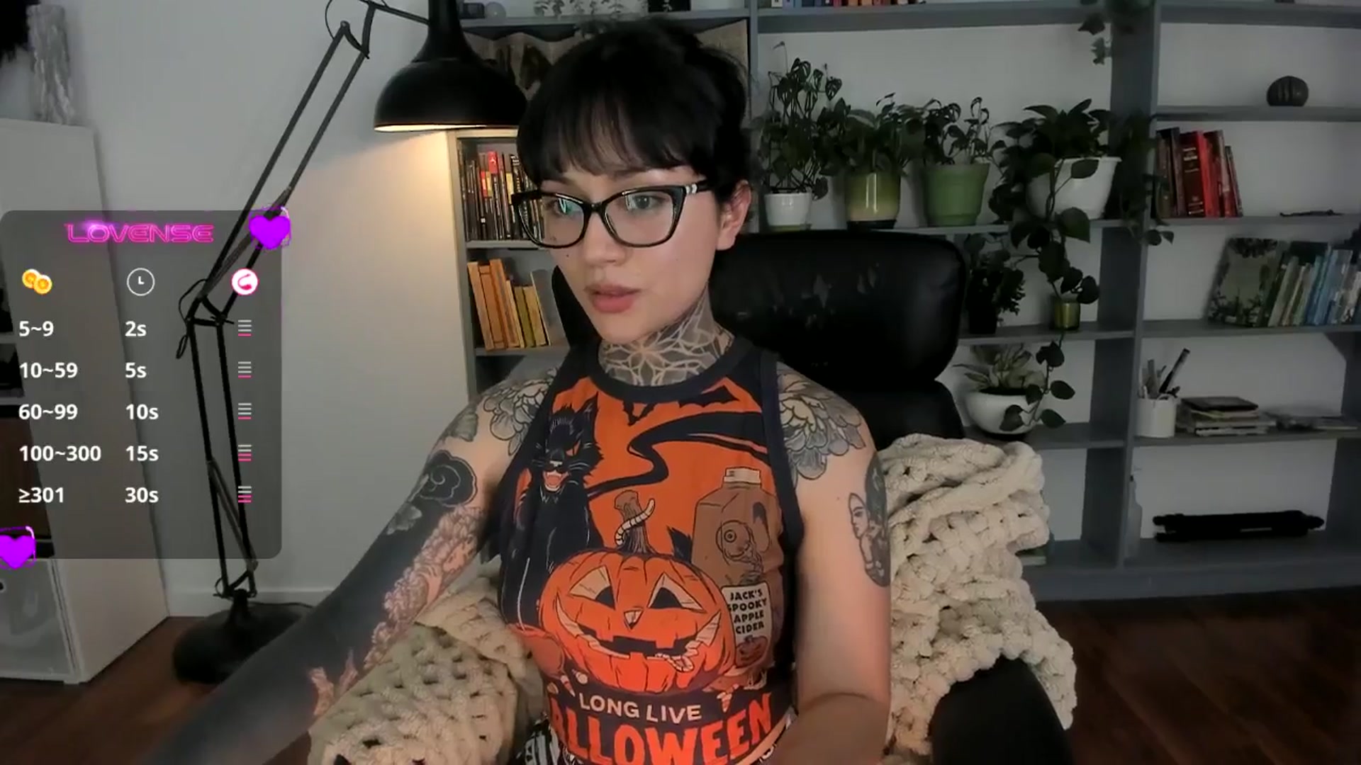 Gallery image thumbnail from Ysabeau's myfreecams stream on, 10/27/2025, 22:58 image 9 of 20