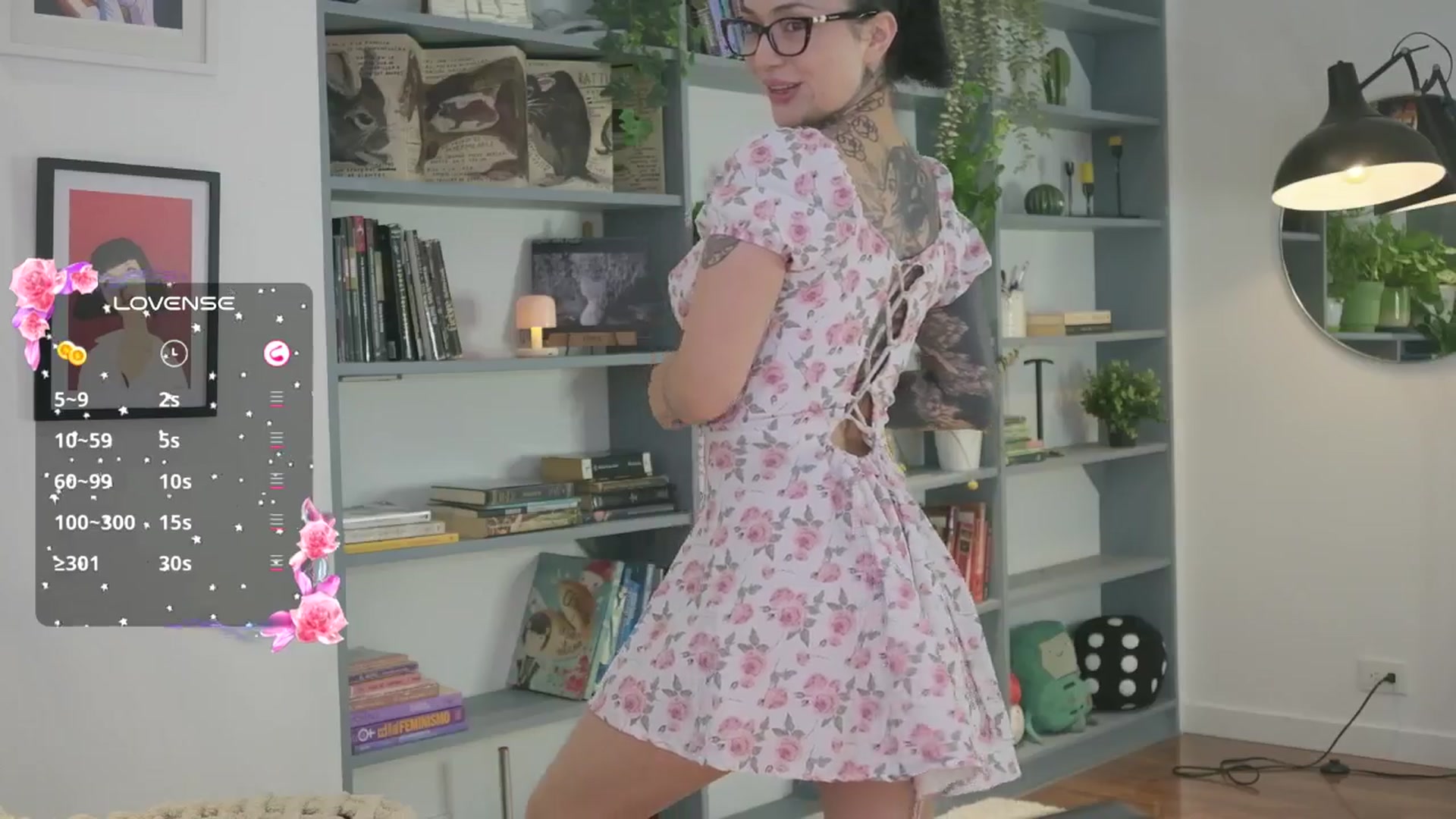 Gallery image thumbnail from Ysabeau's myfreecams stream on, 04/29/2026, 22:17 image 7 of 20