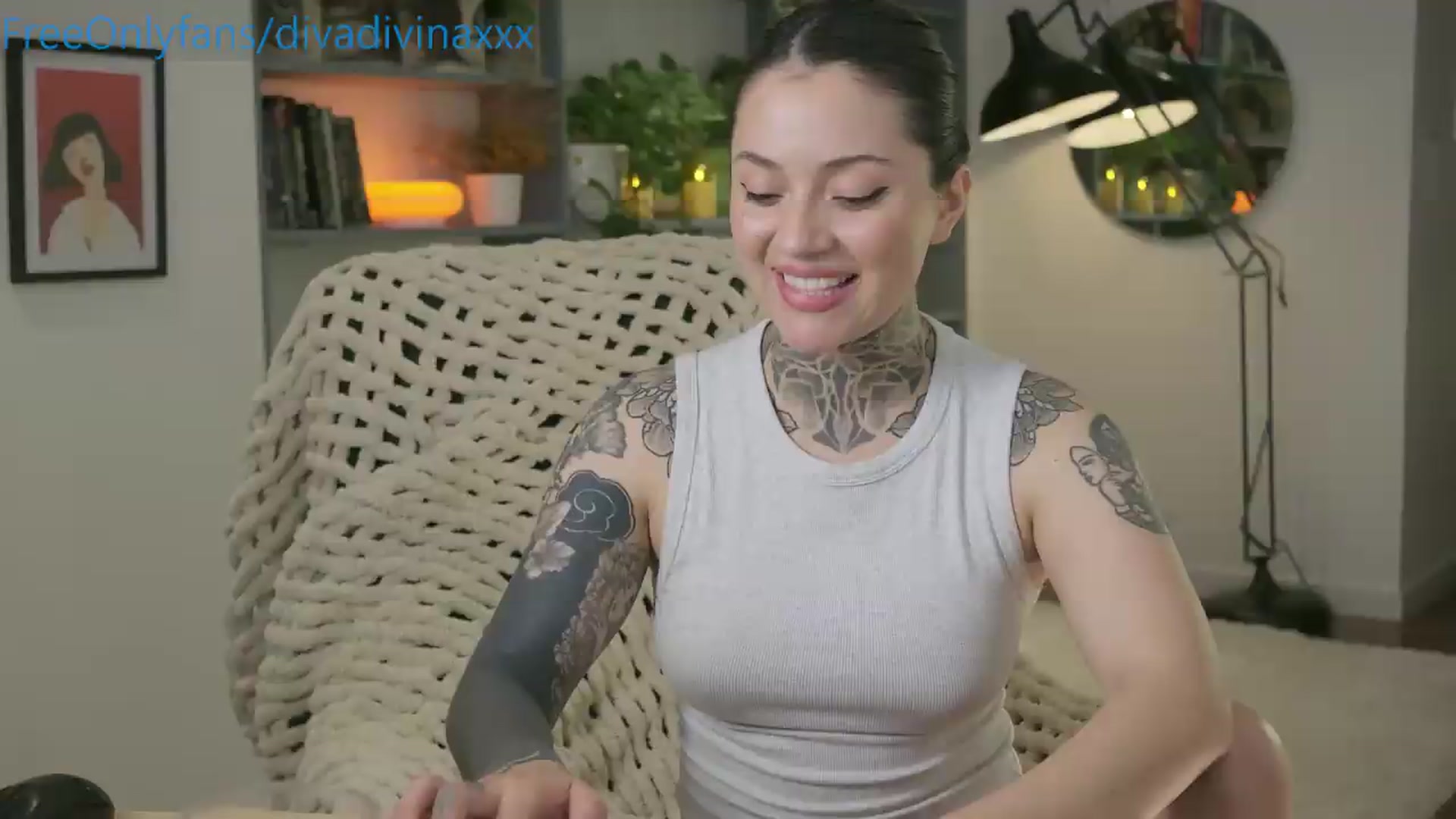 Gallery image thumbnail from Ysabeau's myfreecams stream on, 09/04/2026, 22:04 image 14 of 20
