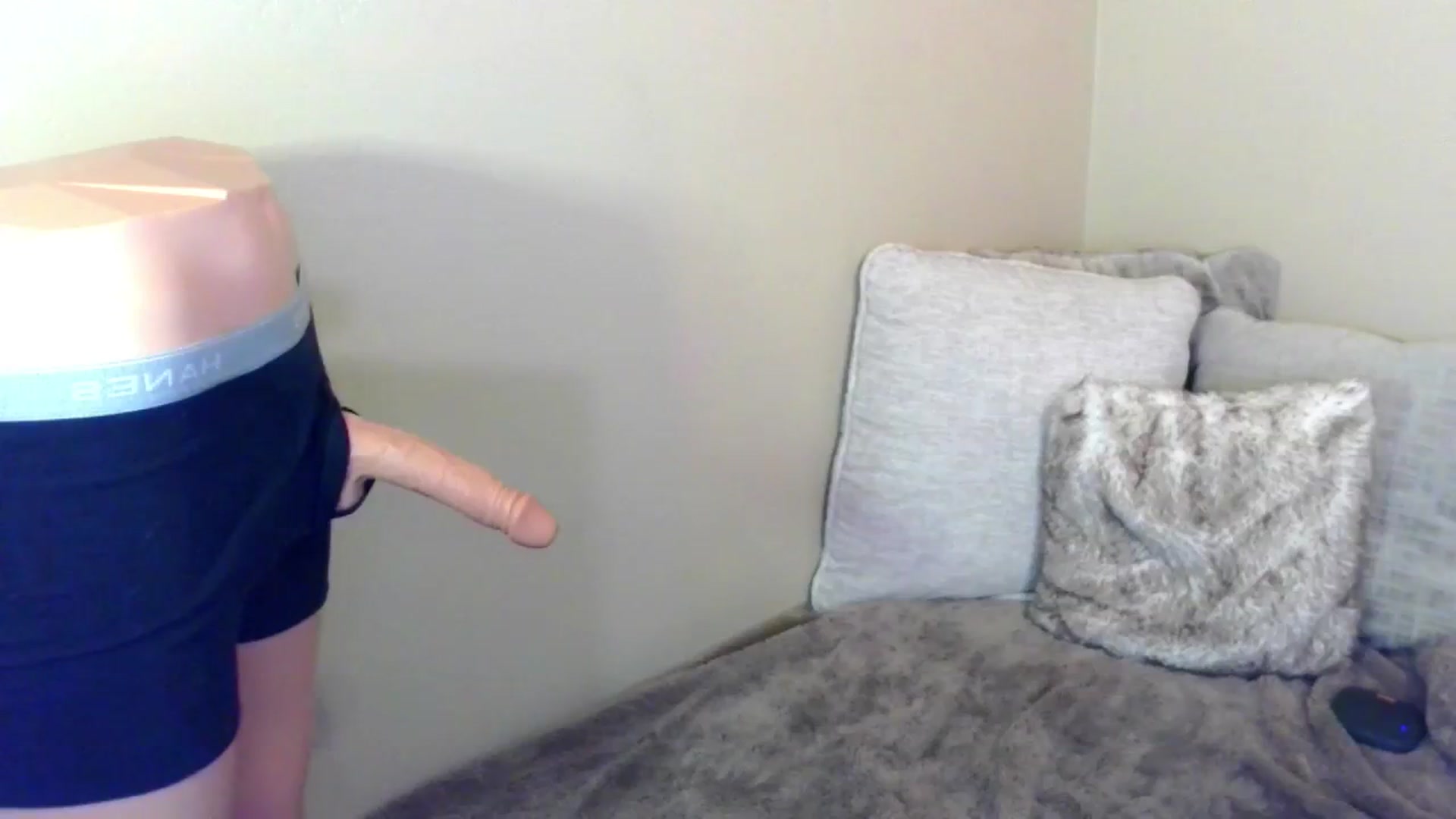 Gallery image thumbnail from YugeDicksOnly's myfreecams stream on, 07/10/2024, 06:05 image 18 of 20