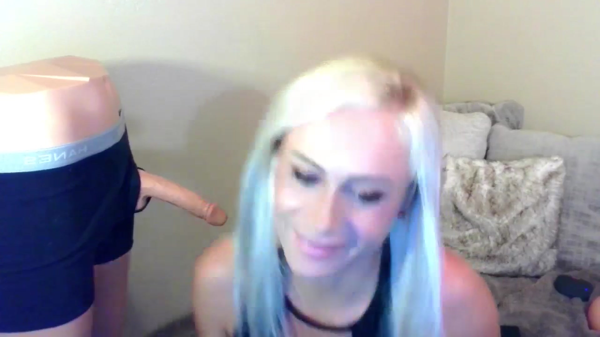 Gallery image thumbnail from YugeDicksOnly's myfreecams stream on, 07/10/2024, 06:05 image 14 of 20