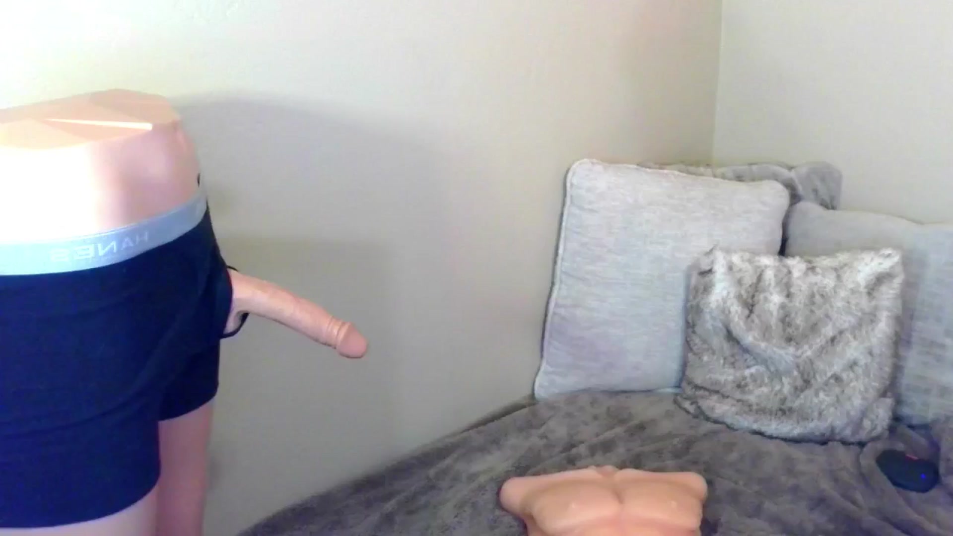 Gallery image thumbnail from YugeDicksOnly's myfreecams stream on, 07/10/2024, 06:27 image 1 of 20