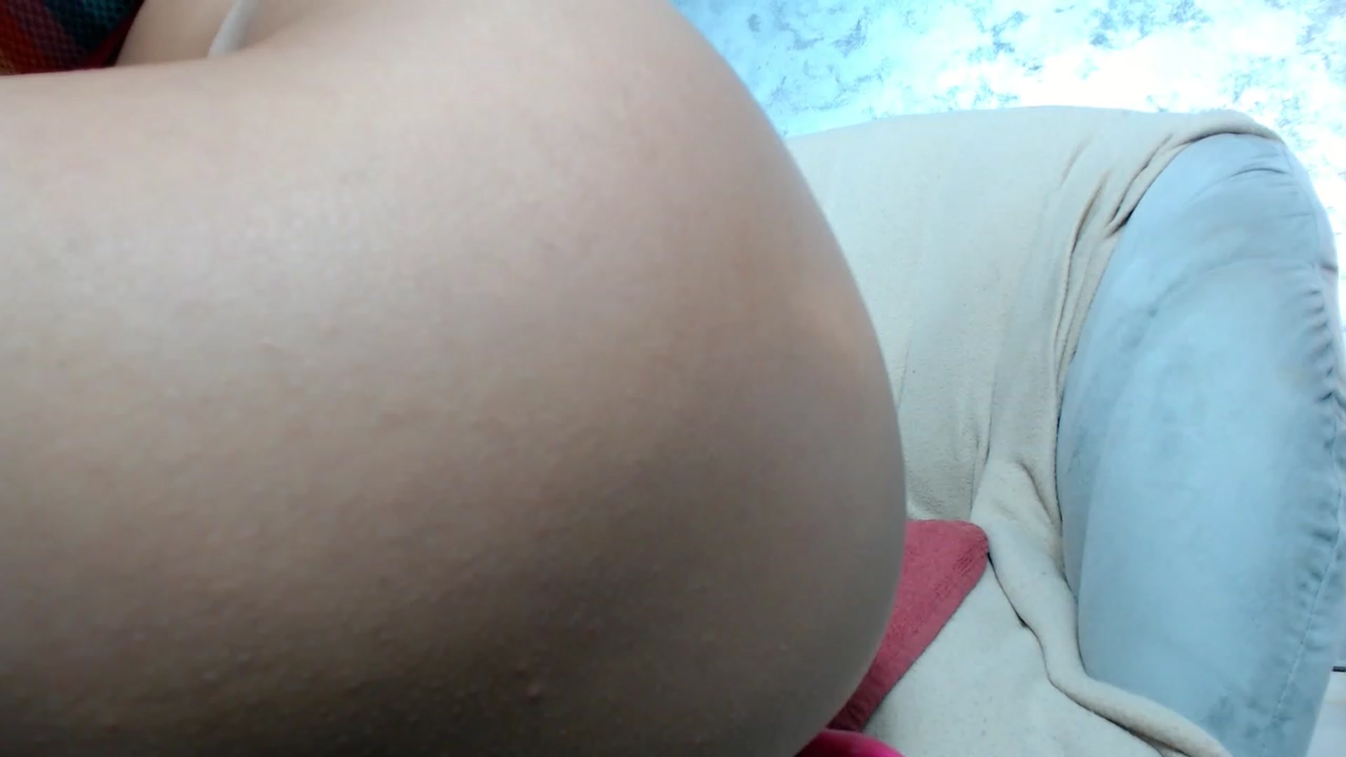 Gallery image thumbnail from Yukenzi's myfreecams stream on, 02/21/2024, 12:38 image 15 of 20