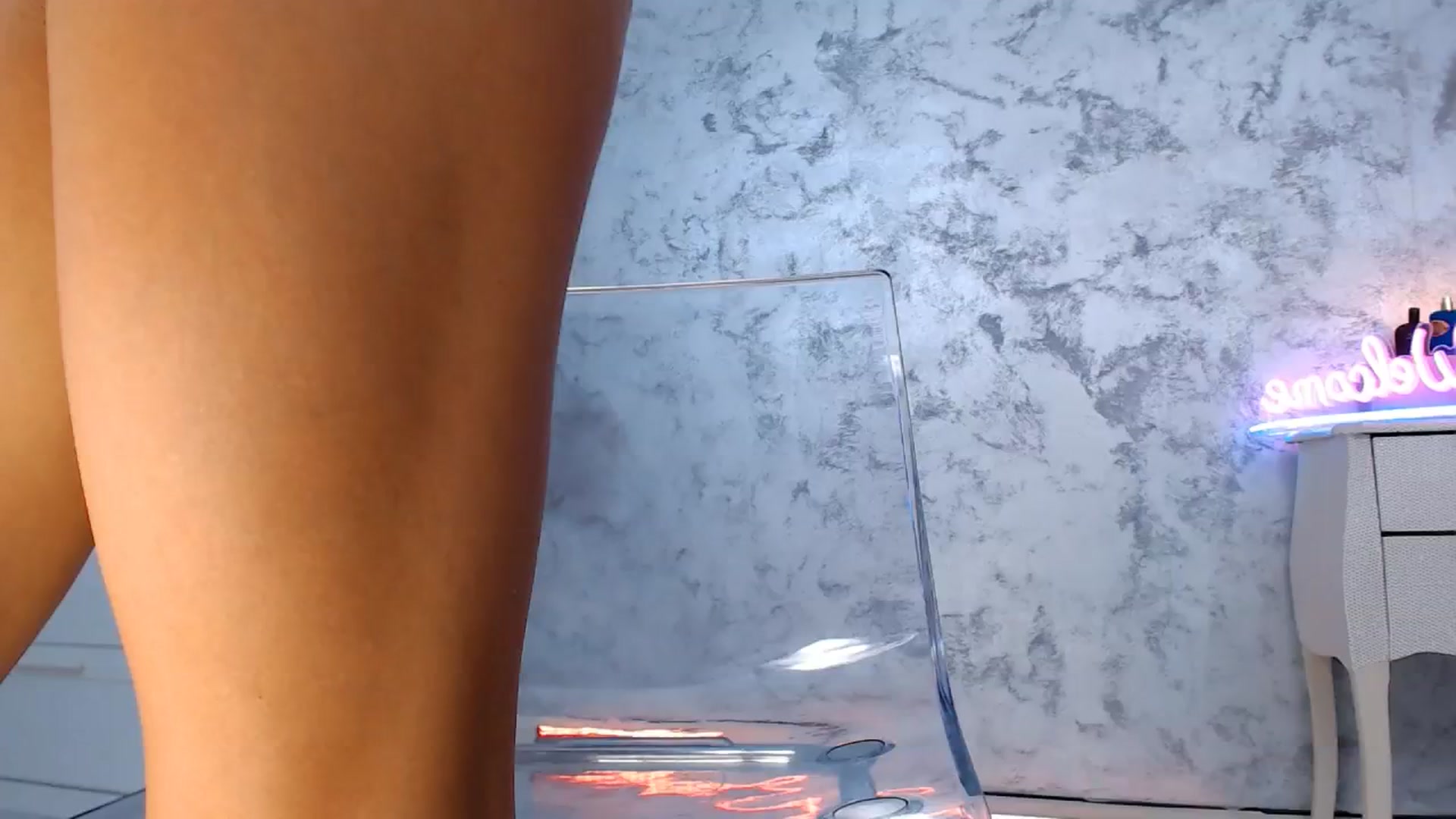 Gallery image thumbnail from Yukenzi's myfreecams stream on, 11/02/2024, 16:25 image 10 of 20