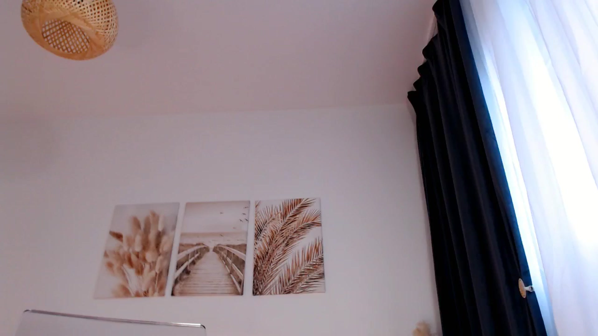 Gallery image thumbnail from Yukenzi's myfreecams stream on, 01/21/2025, 14:59 image 7 of 20