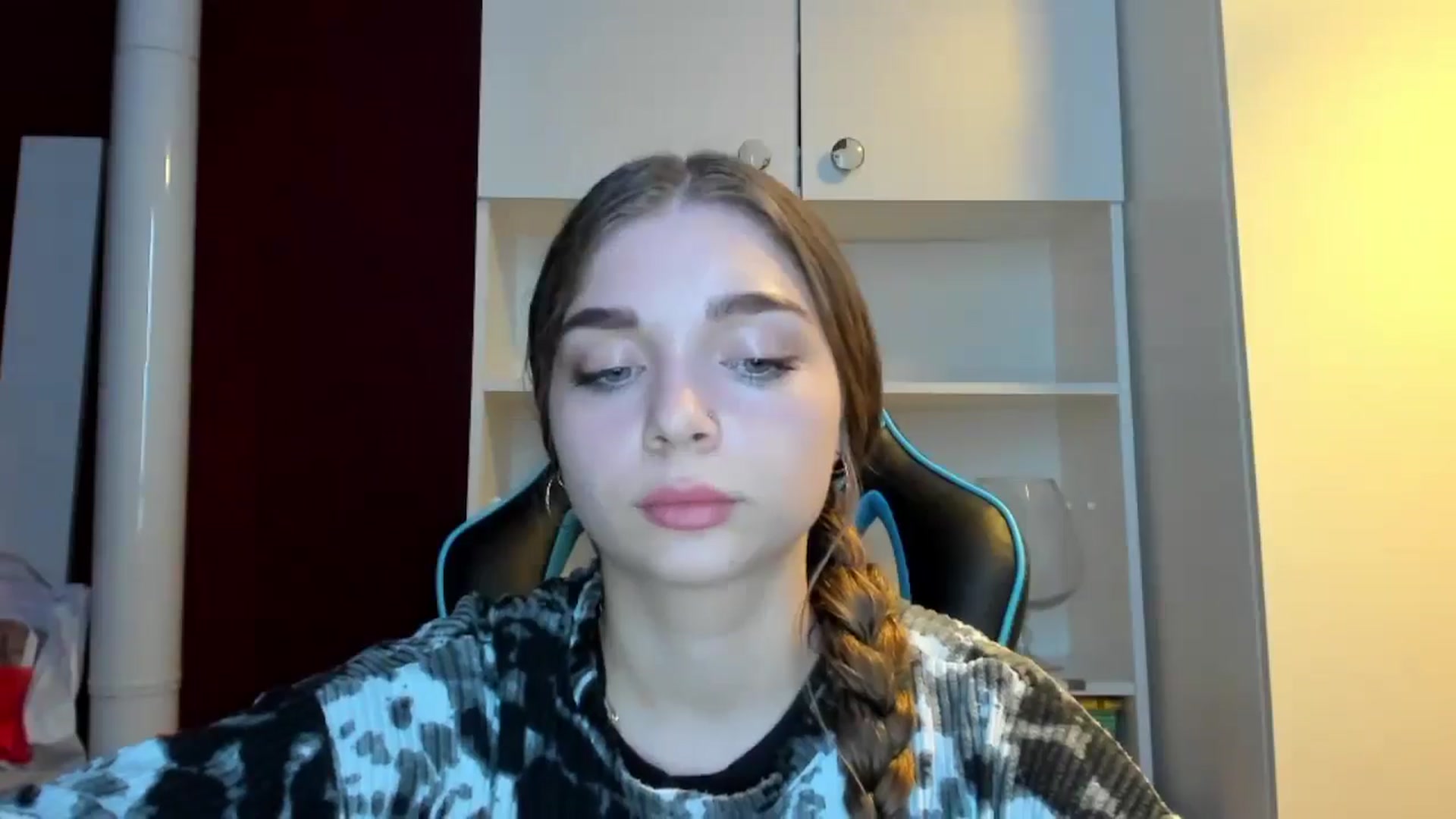 Gallery image thumbnail from Yukiia's myfreecams stream on, 03/02/2026, 22:32 image 19 of 20