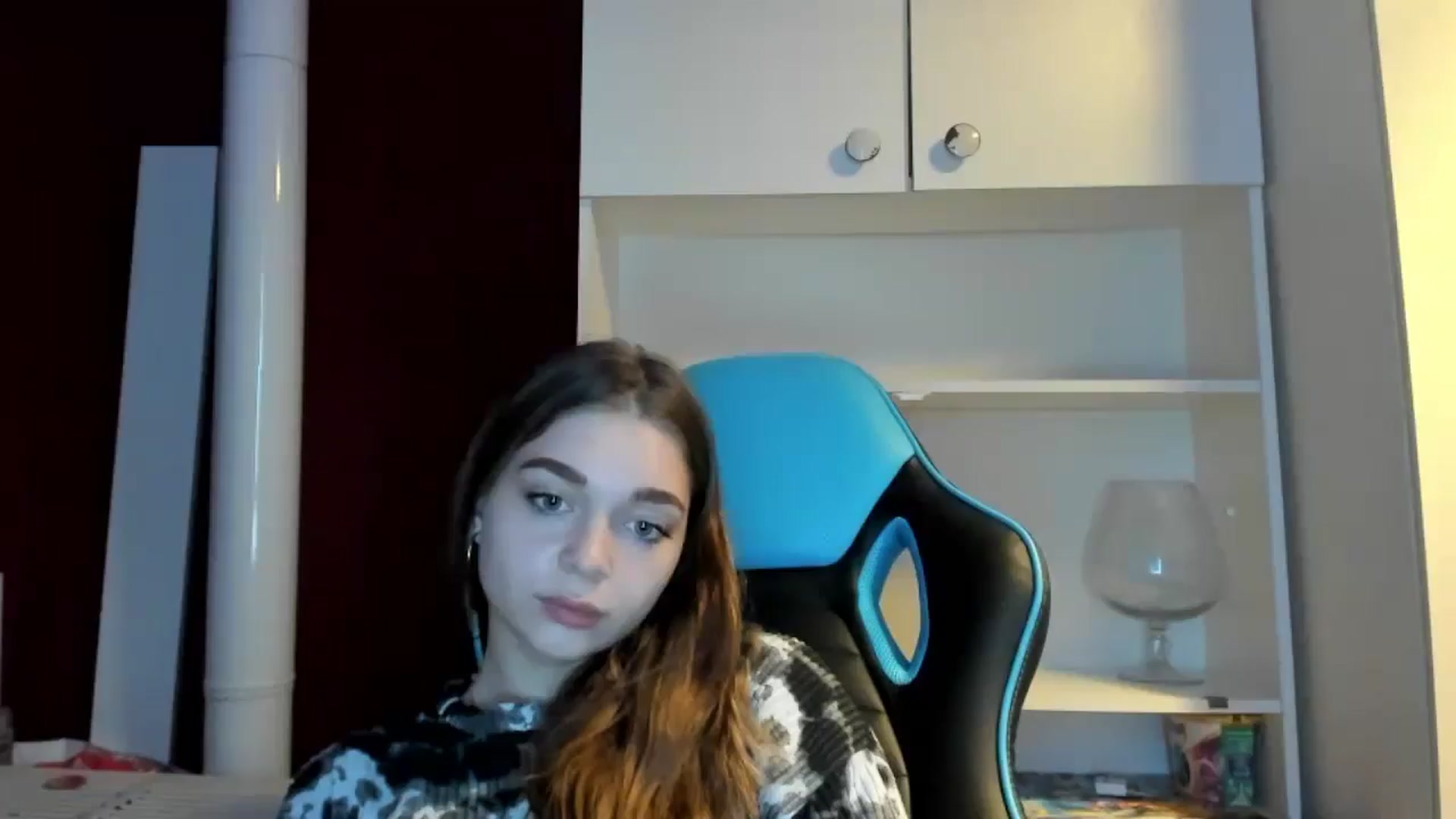 Gallery image thumbnail from Yukiia's myfreecams stream on, 03/03/2026, 19:15 image 16 of 20
