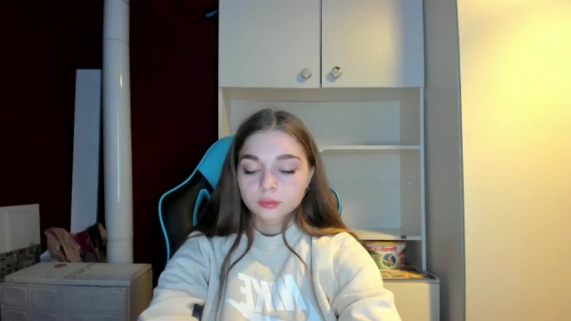 Gallery image thumbnail from Yukiia's myfreecams stream on, 03/14/2026, 24:02 image 19 of 20