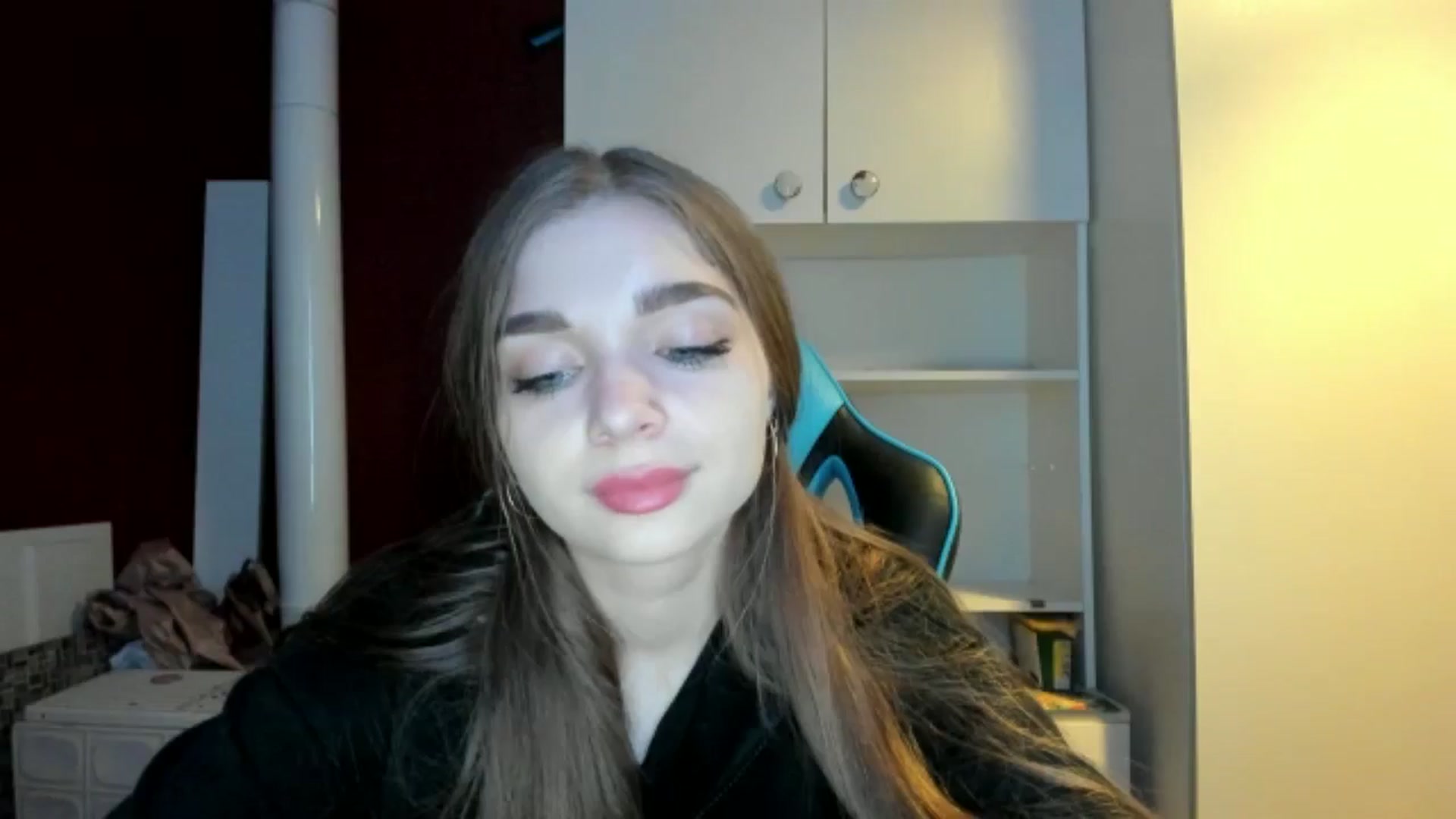 Gallery image thumbnail from Yukiia's myfreecams stream on, 03/15/2026, 19:15 image 6 of 20
