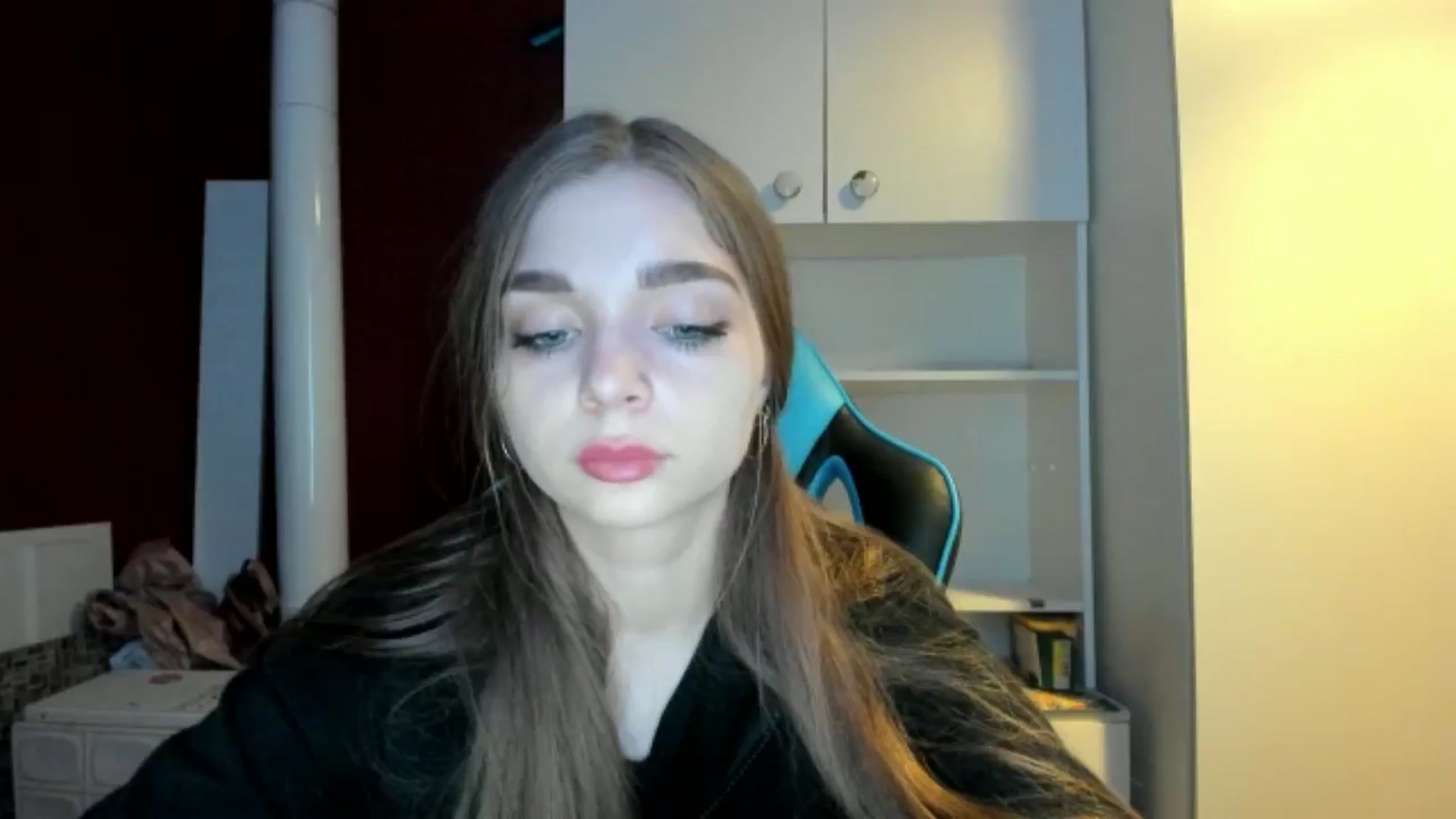 Gallery image thumbnail from Yukiia's myfreecams stream on, 03/15/2026, 19:15 image 14 of 20