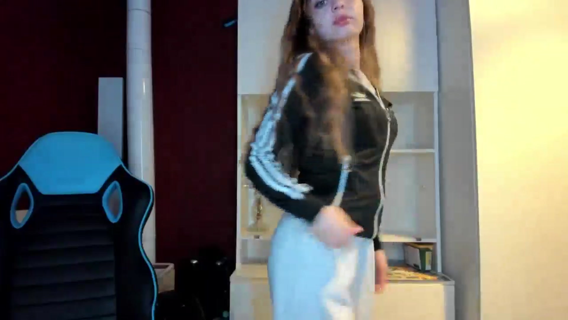 Gallery image thumbnail from Yukiia's myfreecams stream on, 03/29/2026, 01:32 image 12 of 20