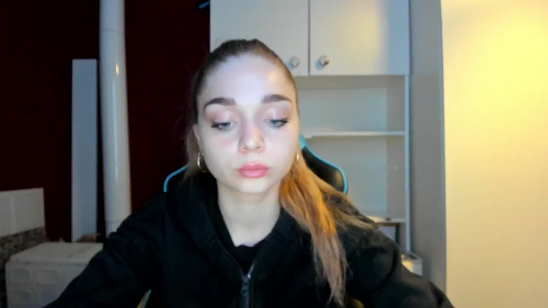 Gallery image thumbnail from Yukiia's myfreecams stream on, 03/30/2026, 20:50 image 18 of 20