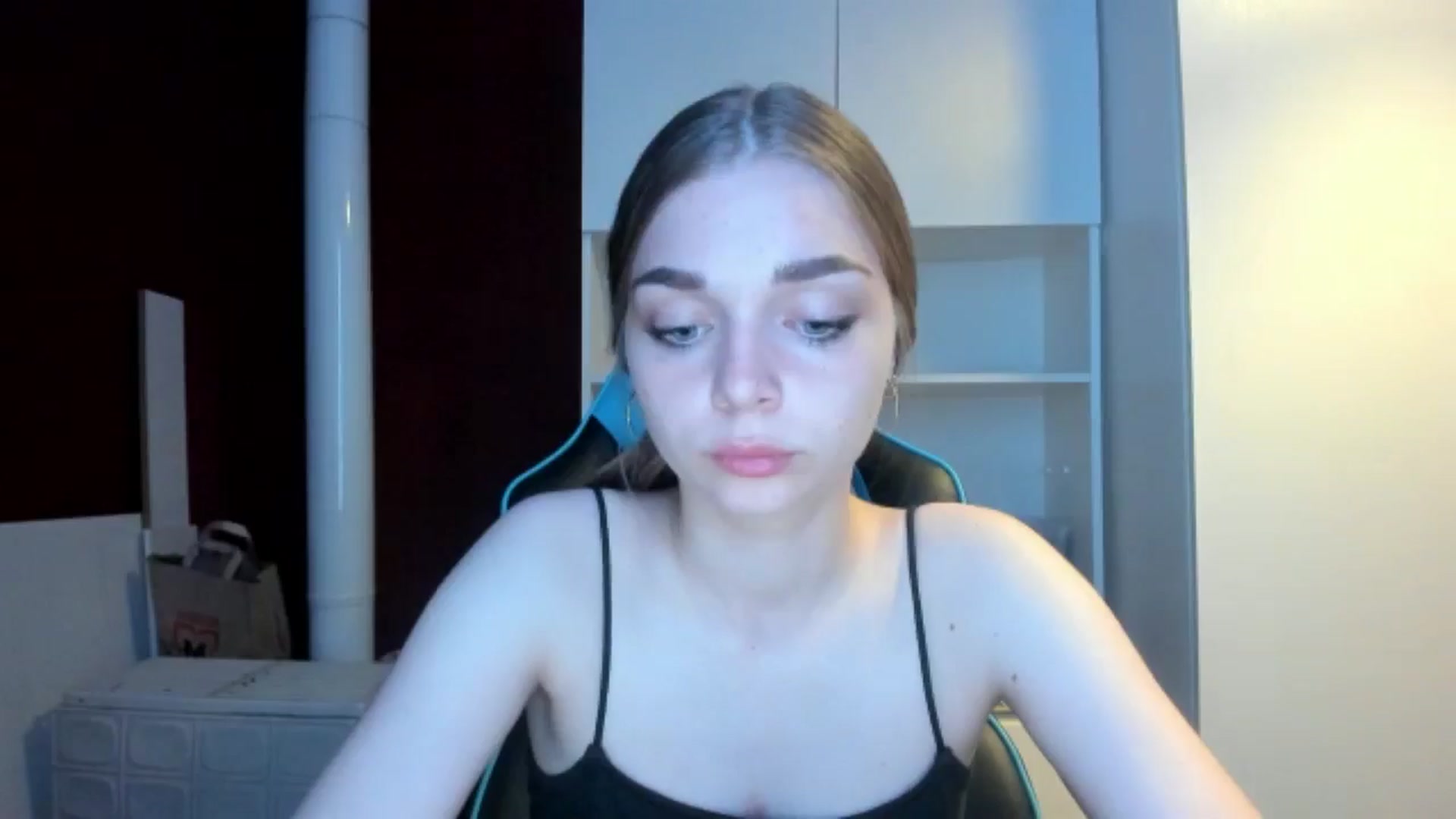 Gallery image thumbnail from Yukiia's myfreecams stream on, 04/27/2026, 22:43 image 5 of 20