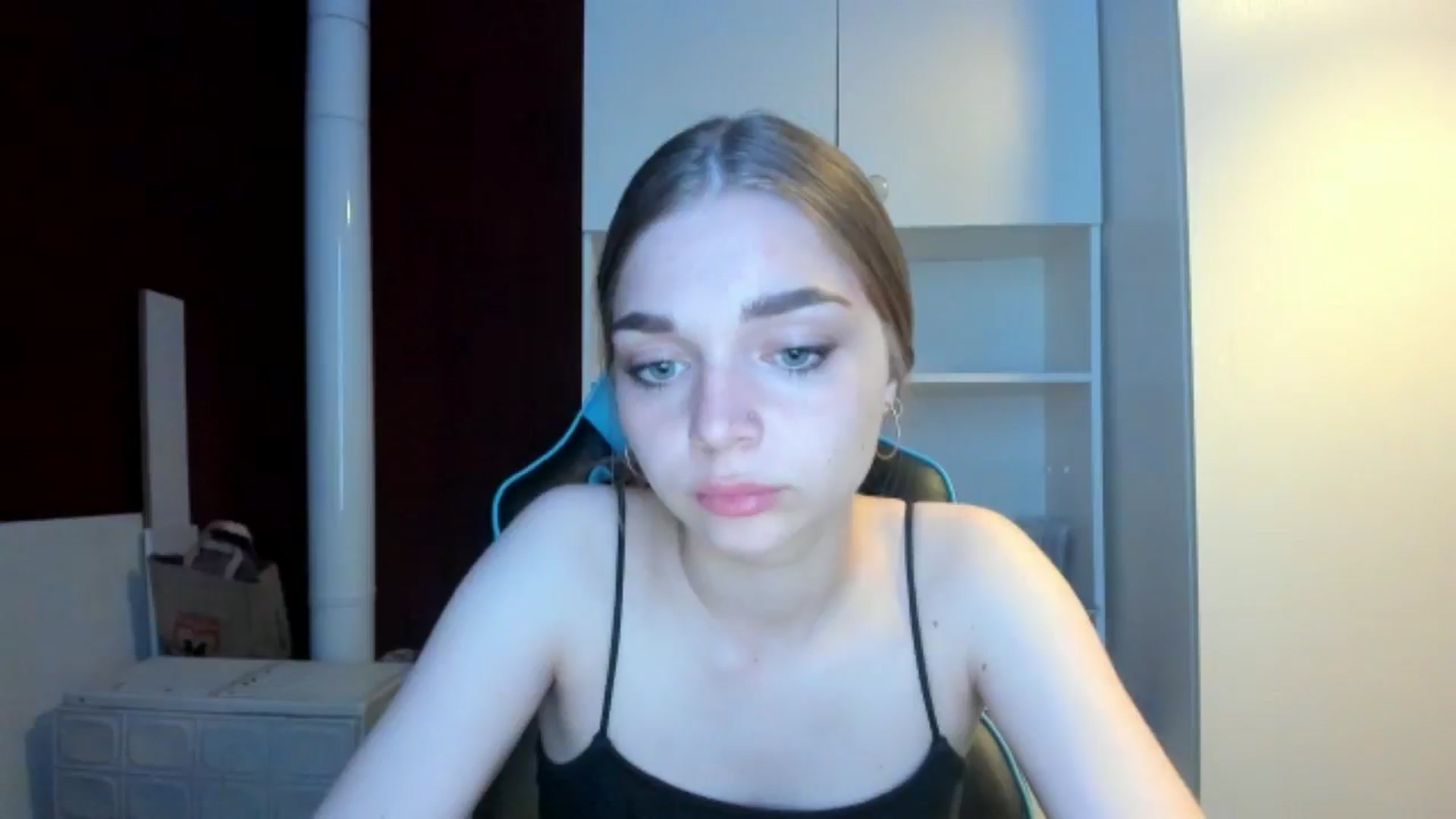 Gallery image thumbnail from Yukiia's myfreecams stream on, 04/27/2026, 22:43 image 18 of 20