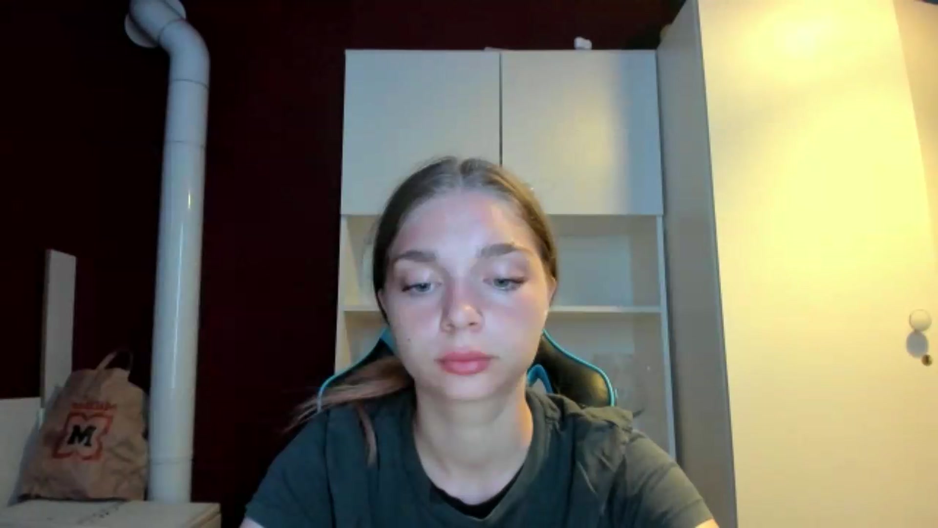 Gallery image thumbnail from Yukiia's myfreecams stream on, 06/26/2026, 24:54 image 8 of 20