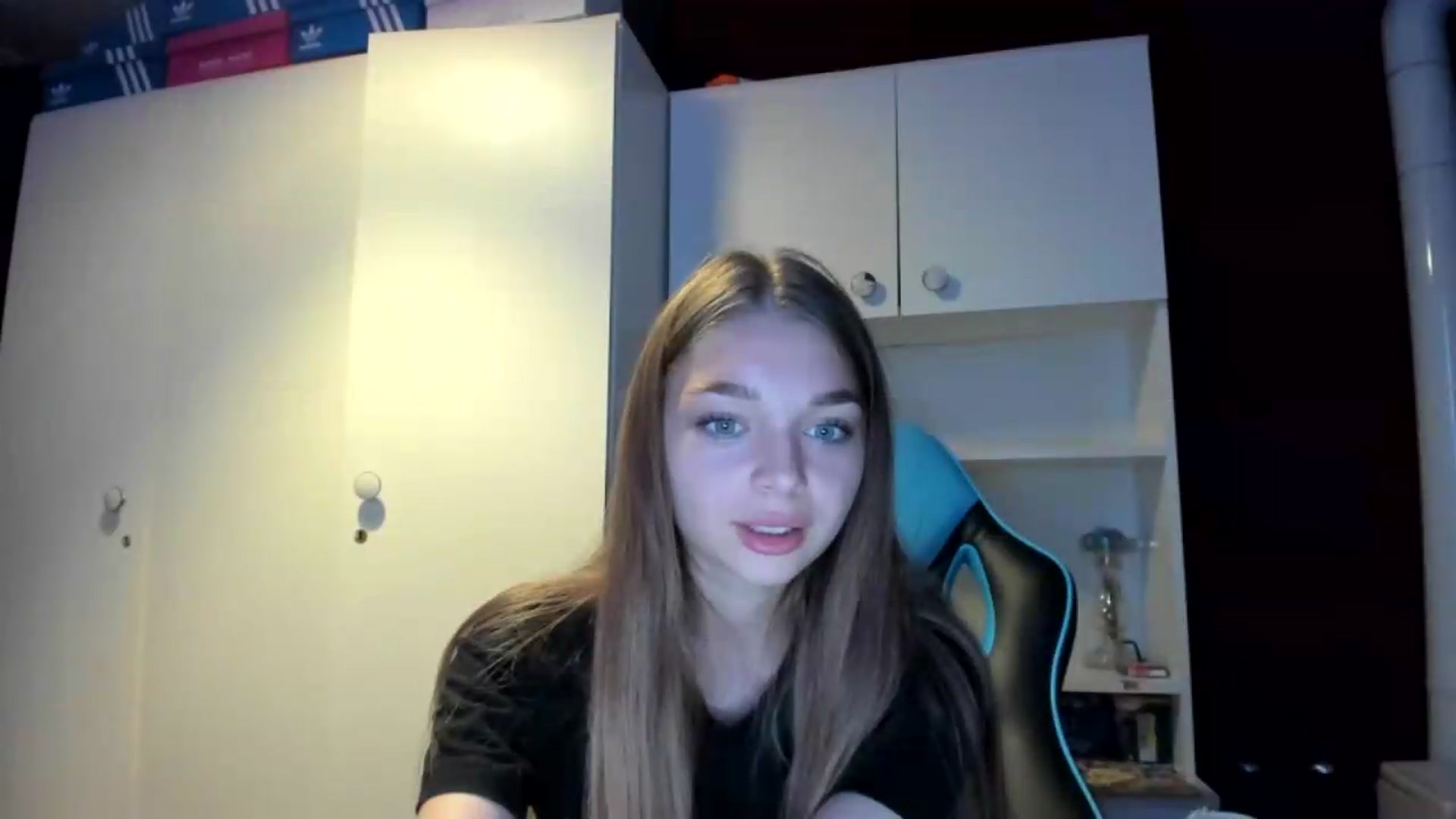 Gallery image thumbnail from Yukiia's myfreecams stream on, 09/14/2026, 17:56 image 15 of 20
