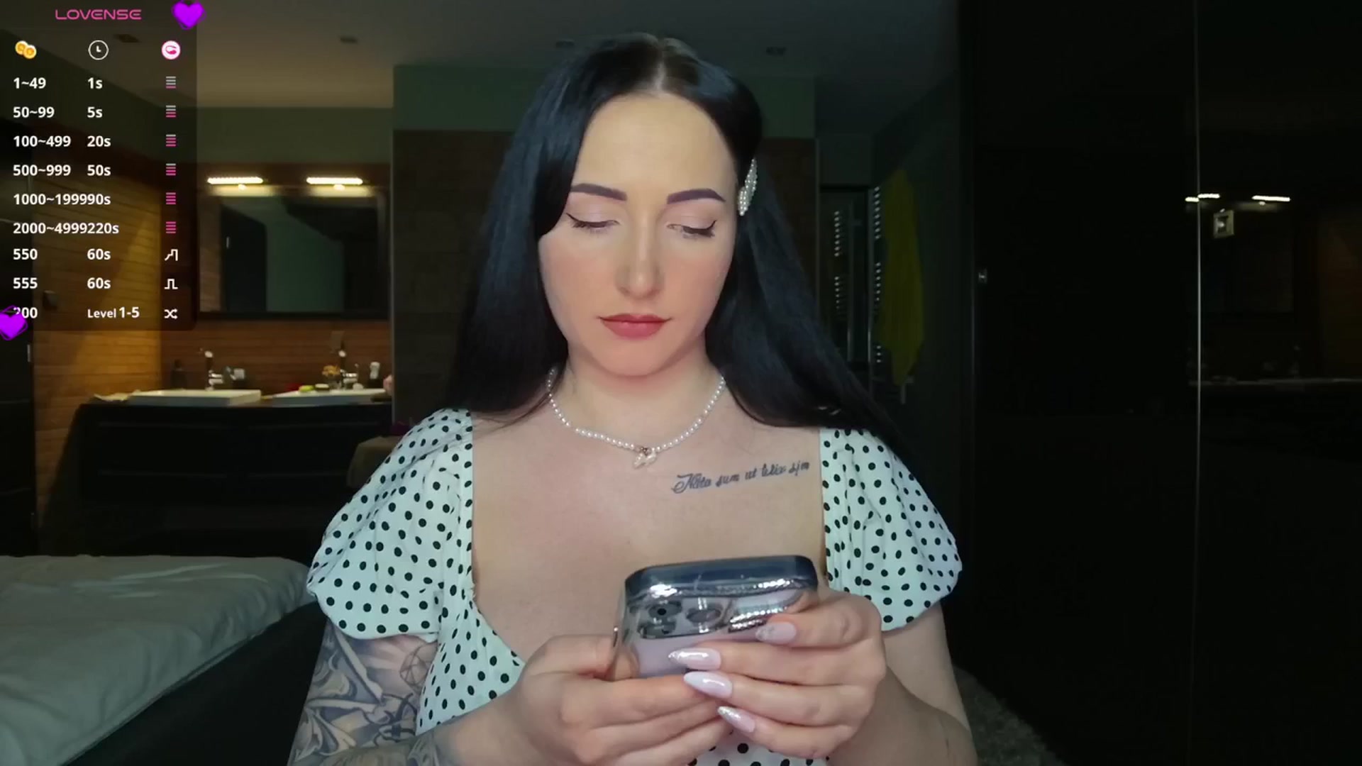 Gallery image thumbnail from Yulia's myfreecams stream on, 04/15/2026, 19:48 image 19 of 20