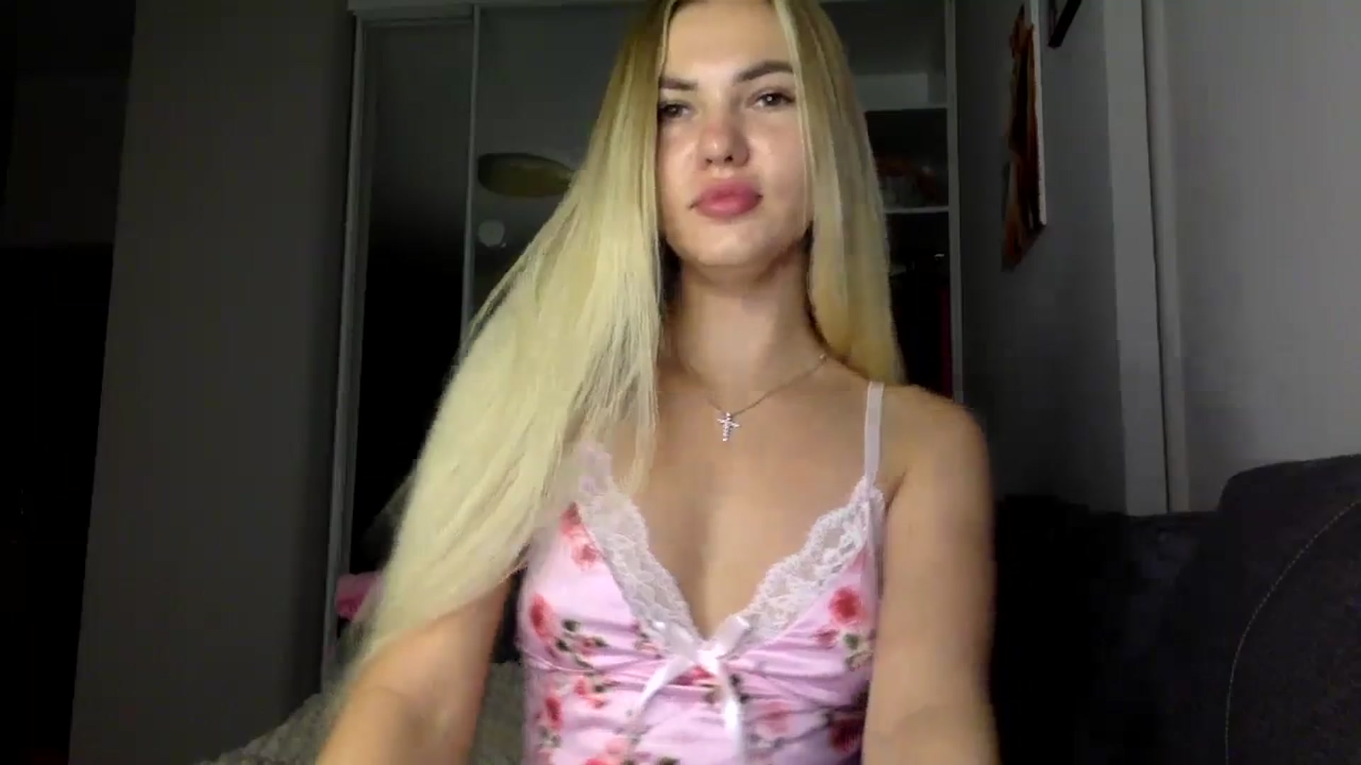 Gallery image thumbnail from YuliaKitty's myfreecams stream on, 07/28/2024, 19:51 image 5 of 20