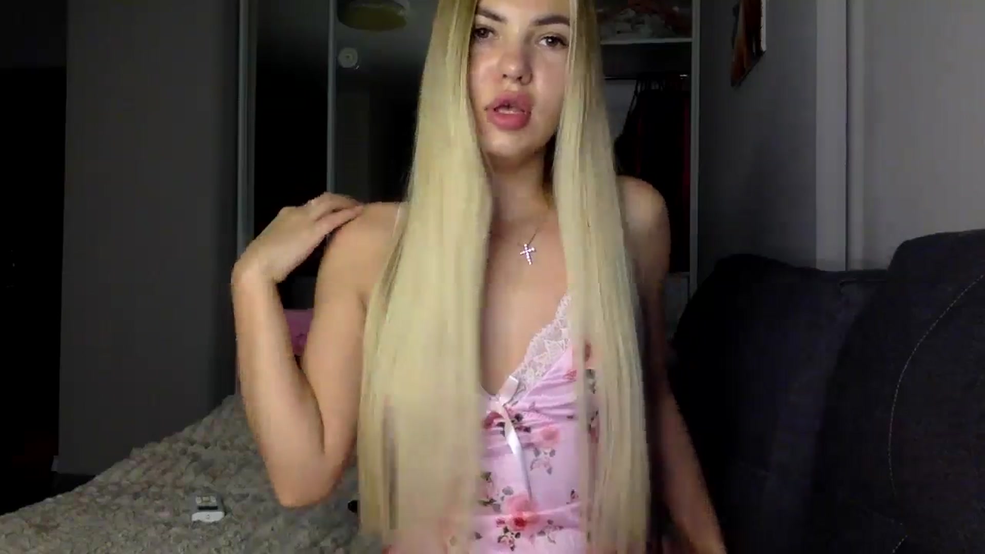 Gallery image thumbnail from YuliaKitty's myfreecams stream on, 07/28/2024, 19:51 image 4 of 20